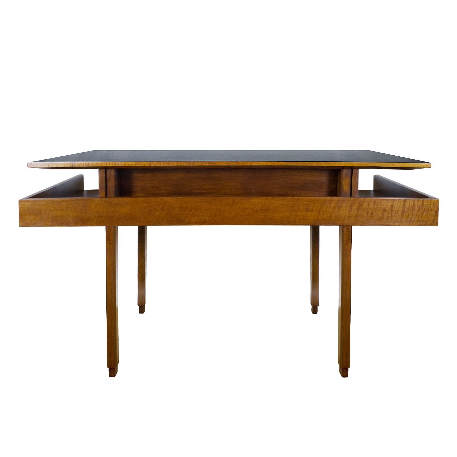 1970s Rationalist Desk by Pietro Bossi, Waxed Walnut, Brass, Formica, Italy In Good Condition In Girona, ES