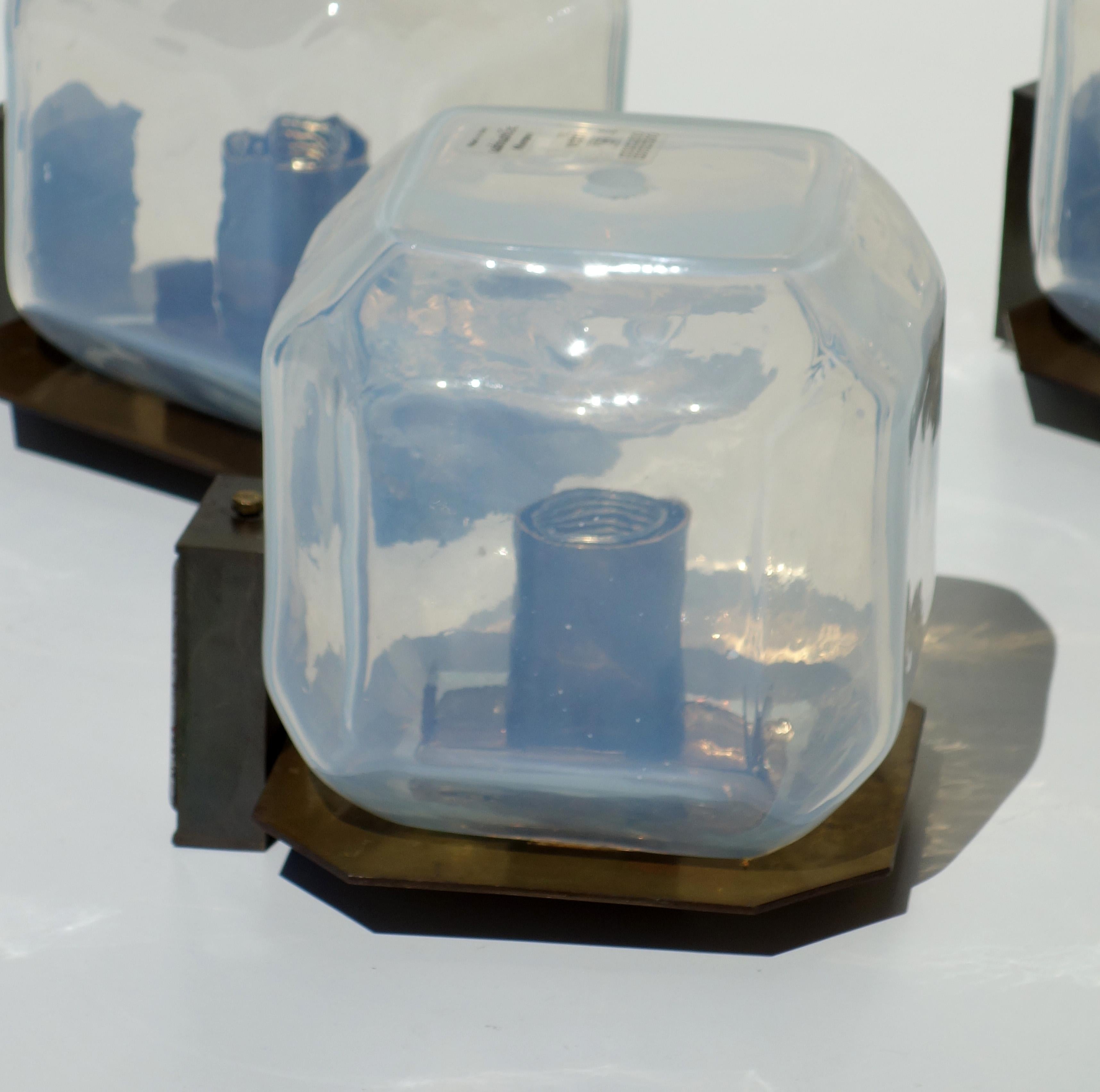 Mid-Century Modern 1970 Salviati Opalescent Murano Glass Italian Design Modernist 3 Wall Lamps For Sale