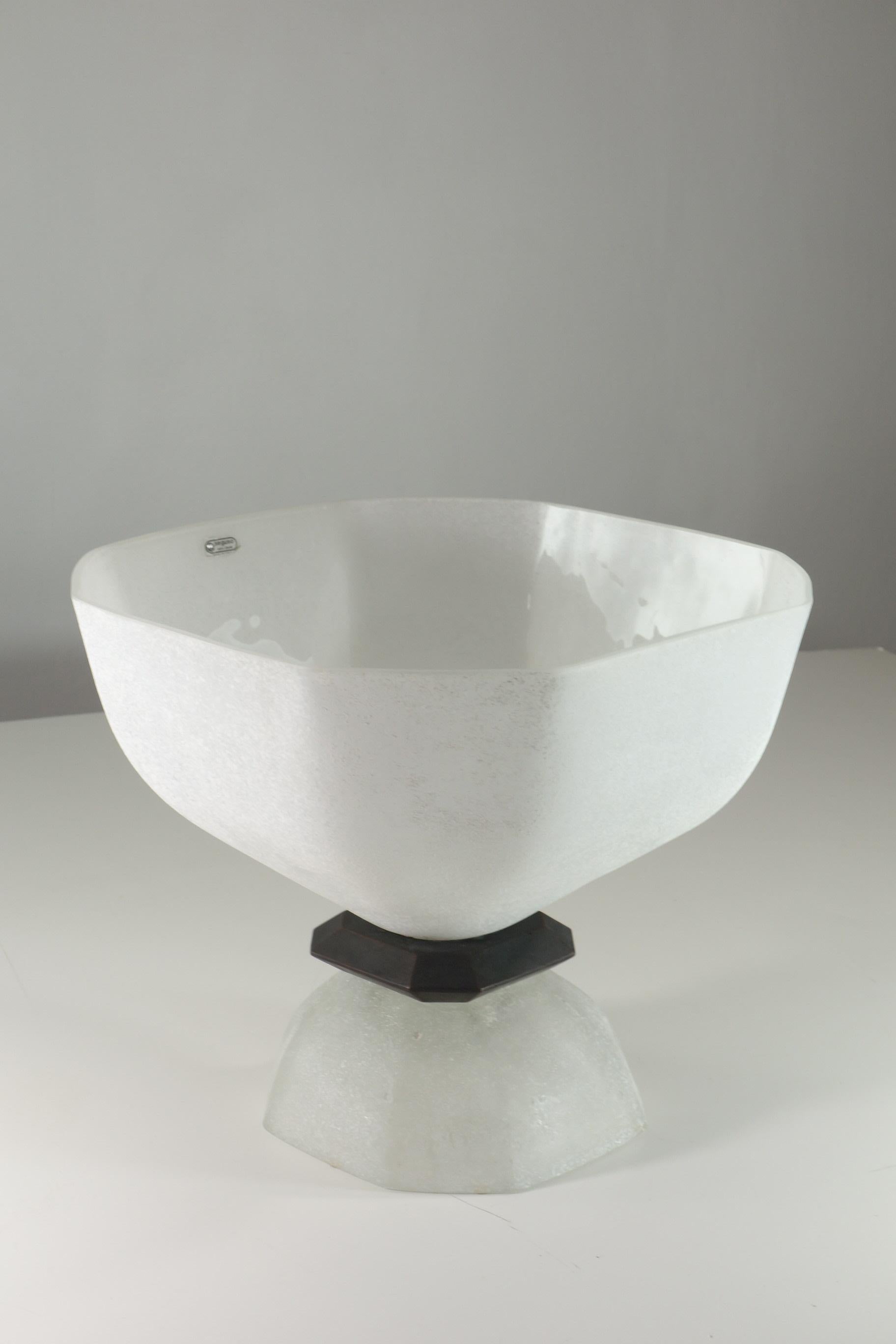 1970 Seguso Vetri D'Arte Vittorio Rigattieri White Black Murano Glass Vase For Sale 6