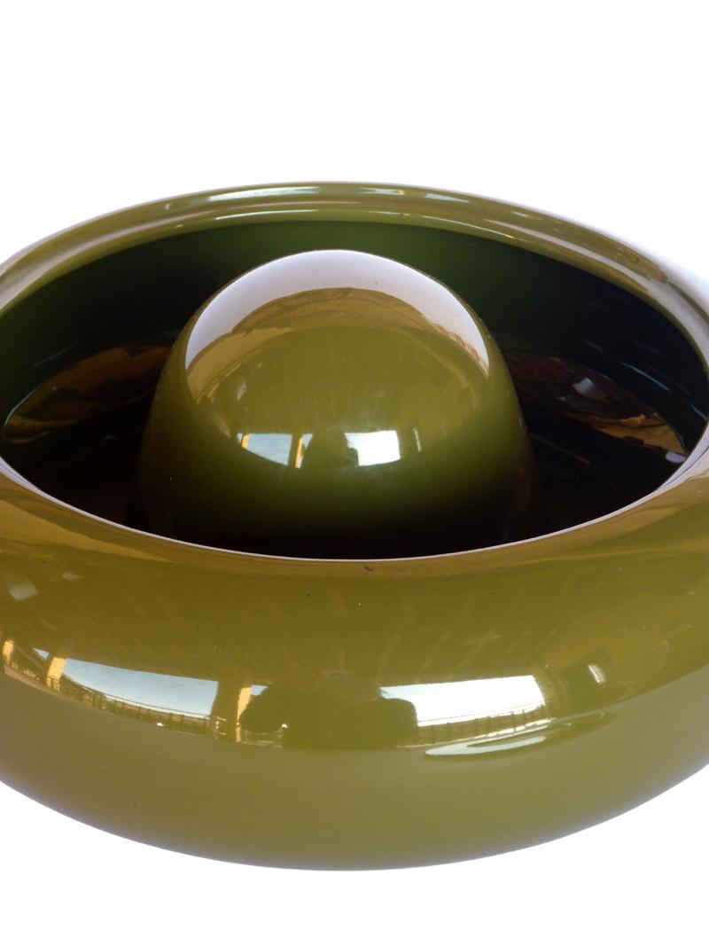 Late 20th Century 1970 Sergio Asti Cedit Space Age Design Italiano Ceramica Verde Posacenere For Sale