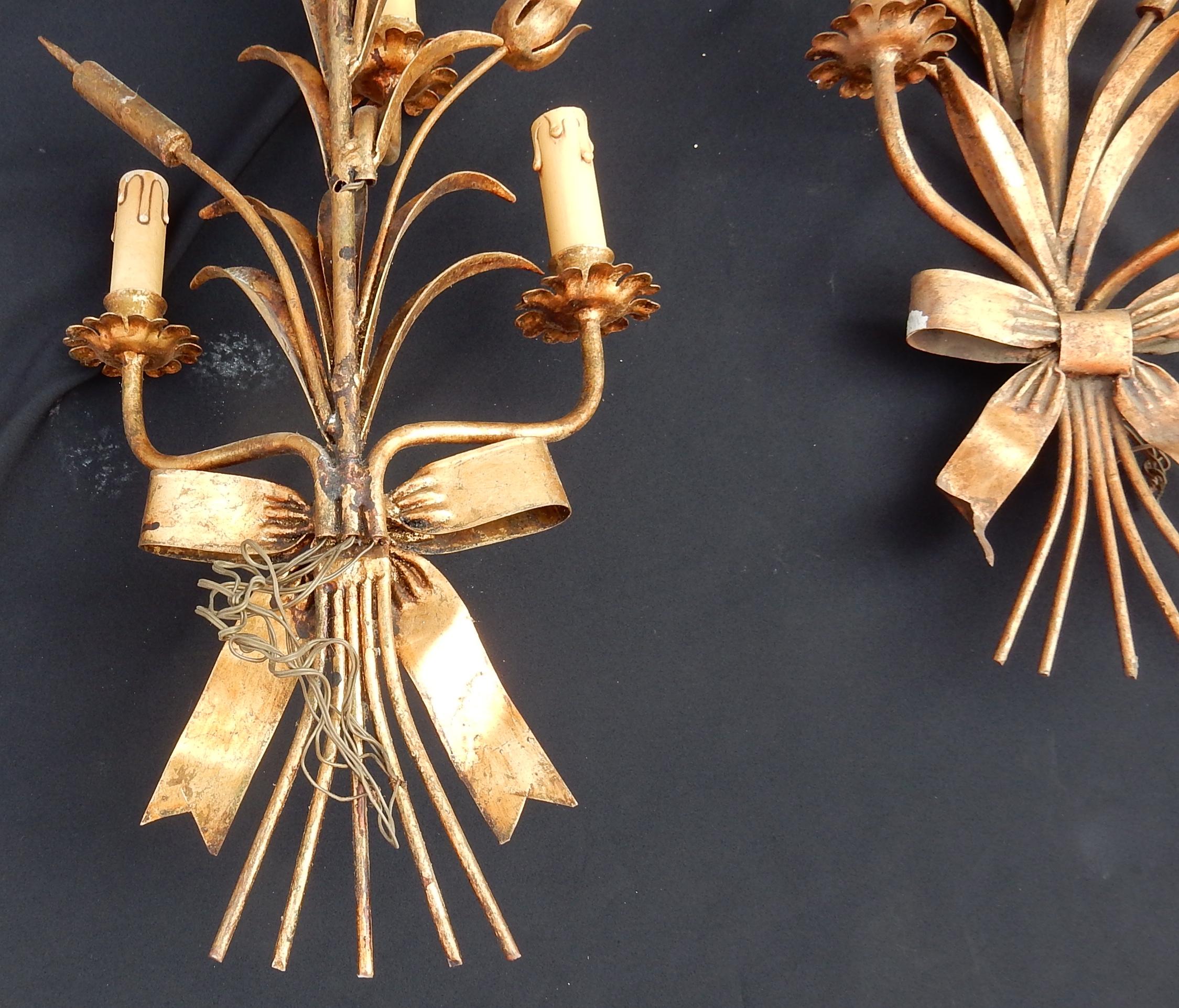  1970 Series of 3 Wall Lights with Reeds in Golden Iron Maison Jansen For Sale 2