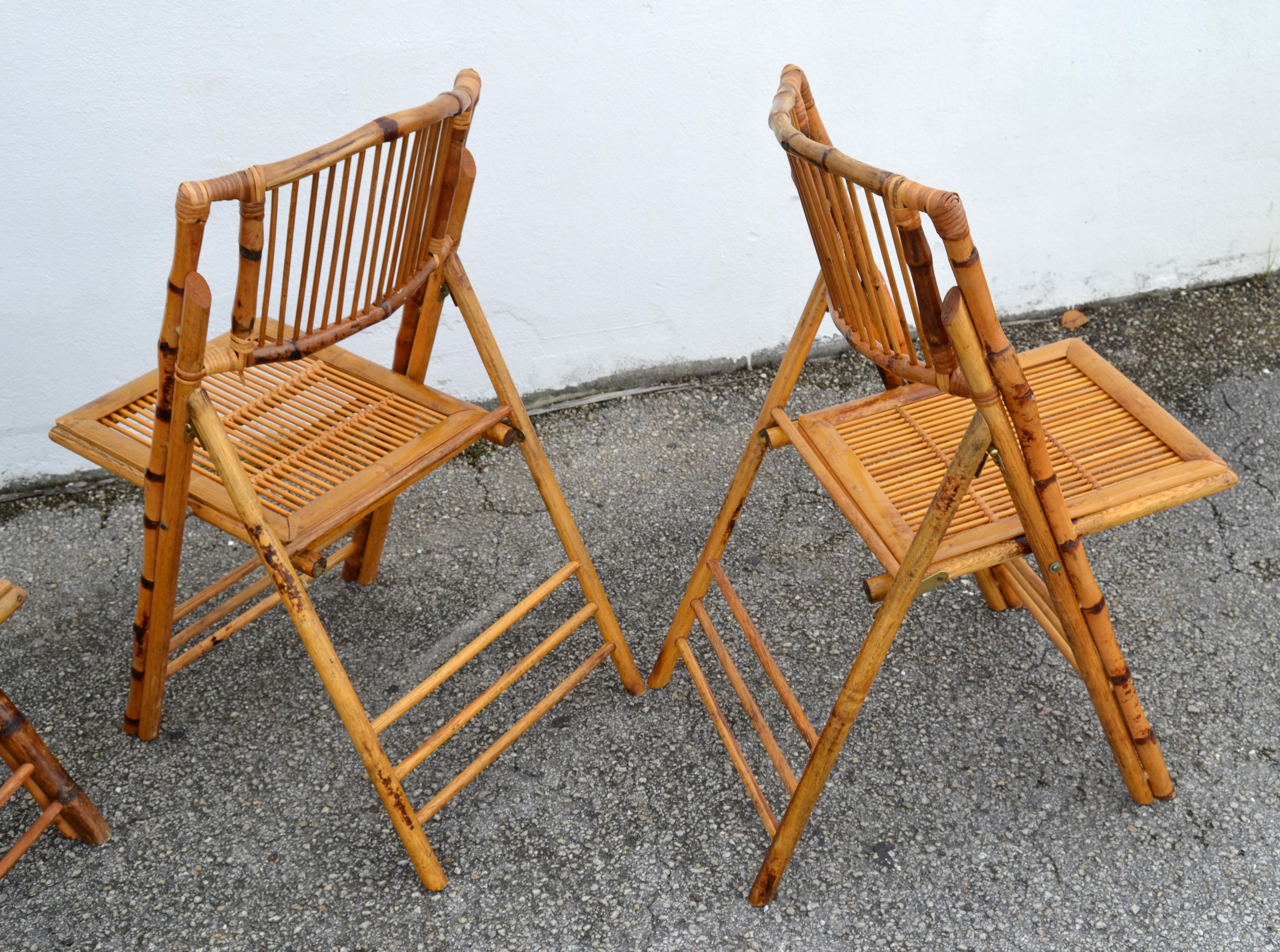 1970 Juego de 4 sillas plegables de bambú de mediados de siglo Modern British Colonial Style en venta 4