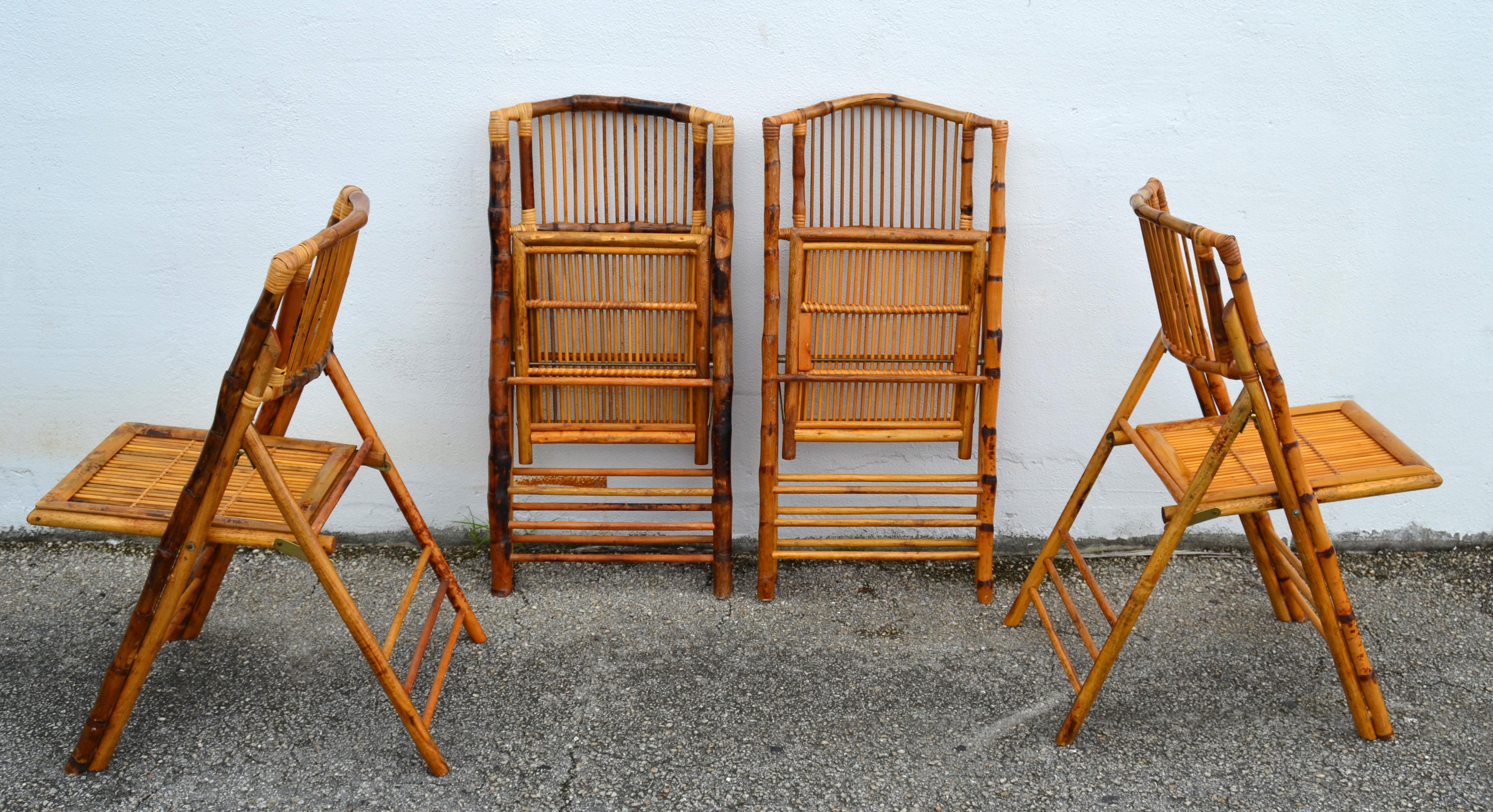 1970 Juego de 4 sillas plegables de bambú de mediados de siglo Modern British Colonial Style en Bueno estado para la venta en Miami, FL