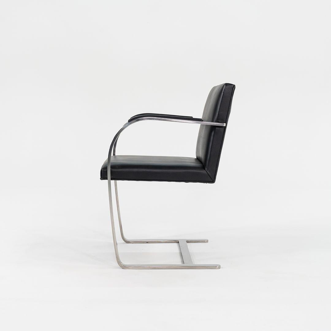 1970 Set di quattro poltrone da pranzo Knoll Flat Bar Brno di Mies van der Rohe In condizioni buone in vendita a Philadelphia, PA