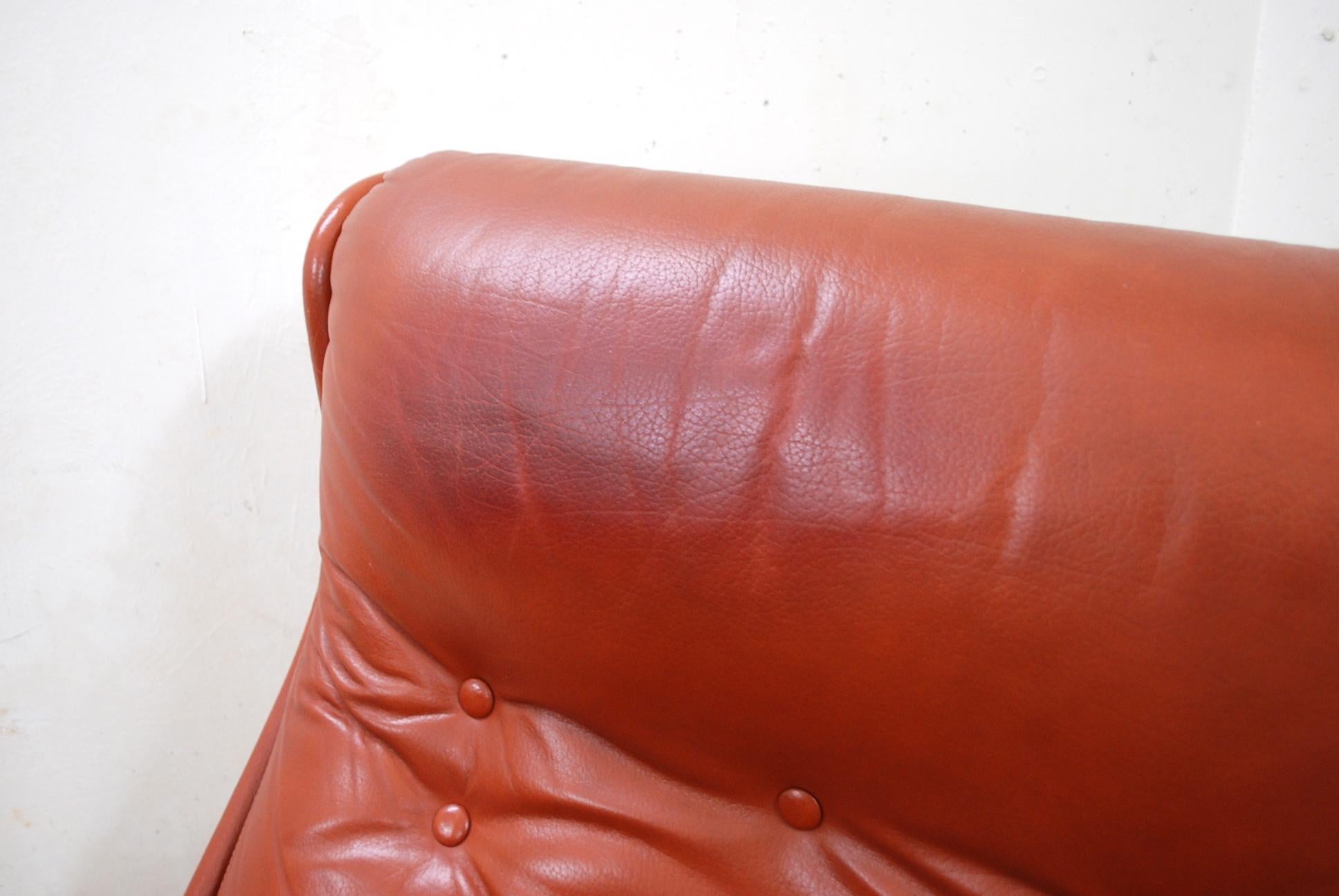1970 Space Age Ox Red Leather Lounge Chair 2