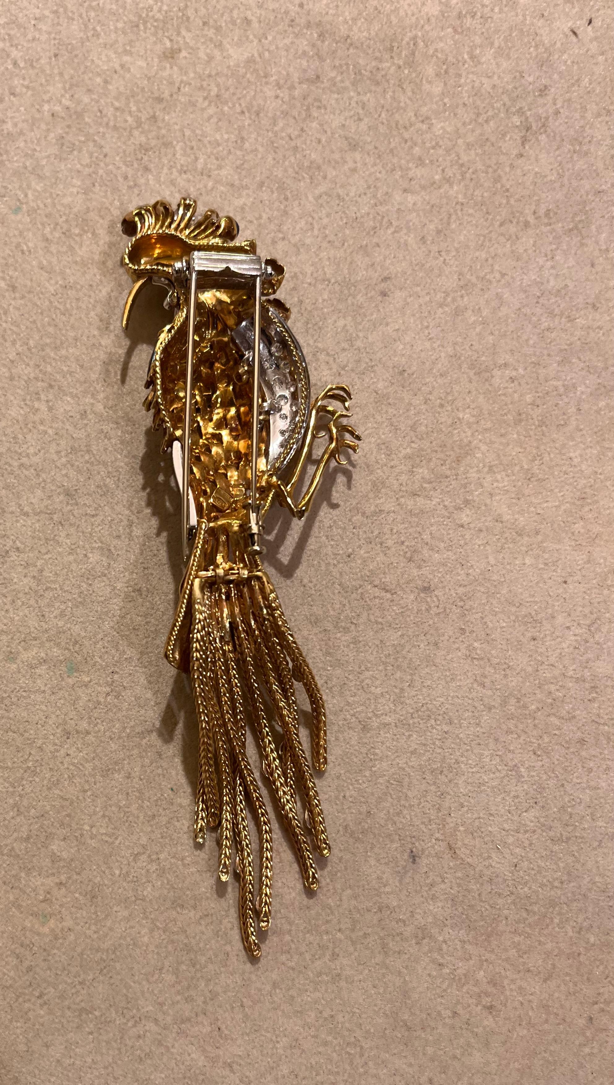 Round Cut 1970 Lunati 18 kt Gold Bird Of Paradise Brooch For Sale