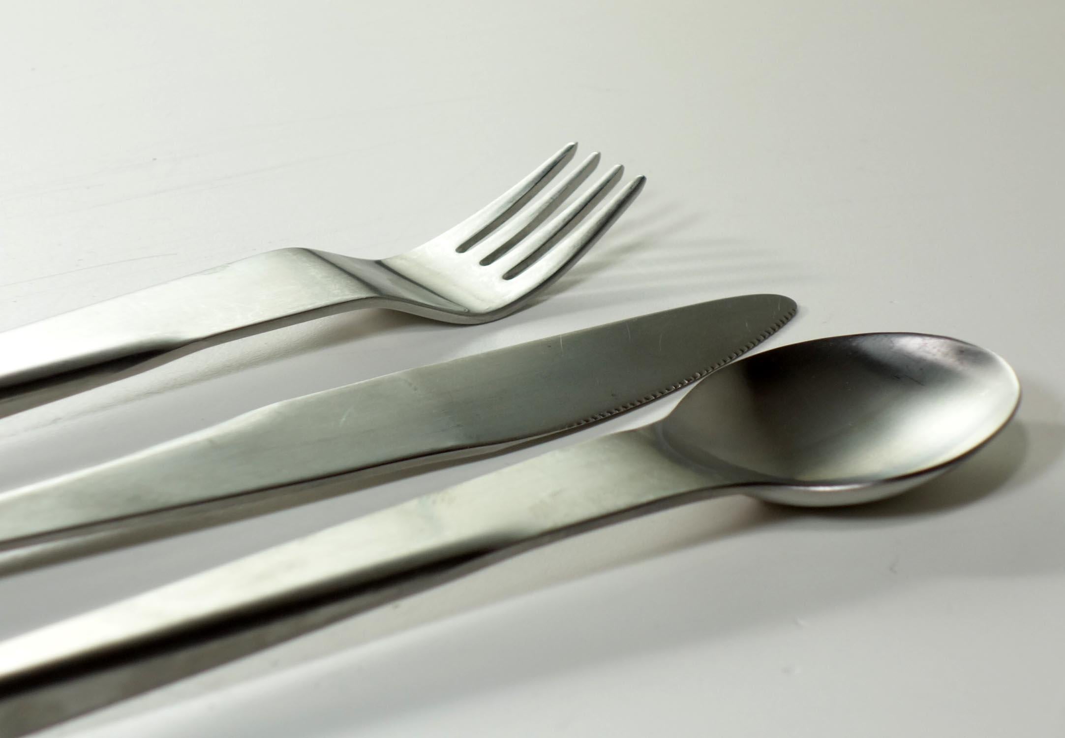 1970 Steel Inox Gottingen Italian Space Age Design Posate 18 pezzi in vendita 4