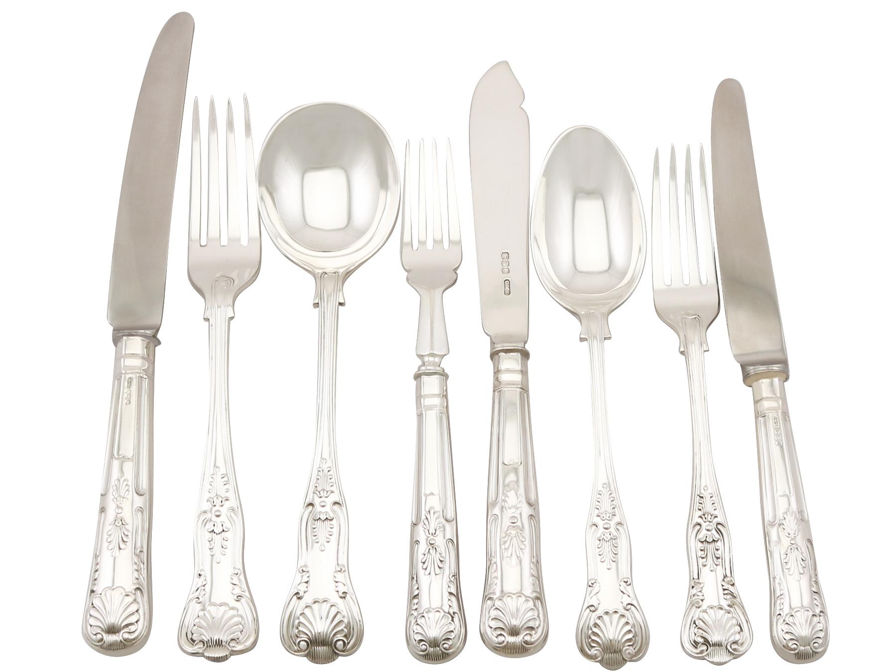 1970 Sterling Silver Canteen of Cutlery for Eight Persons 1