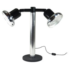 1970 Stilnovo Gae Aulenti Castiglioni Lámpara de mesa regulable negra de diseño italiano