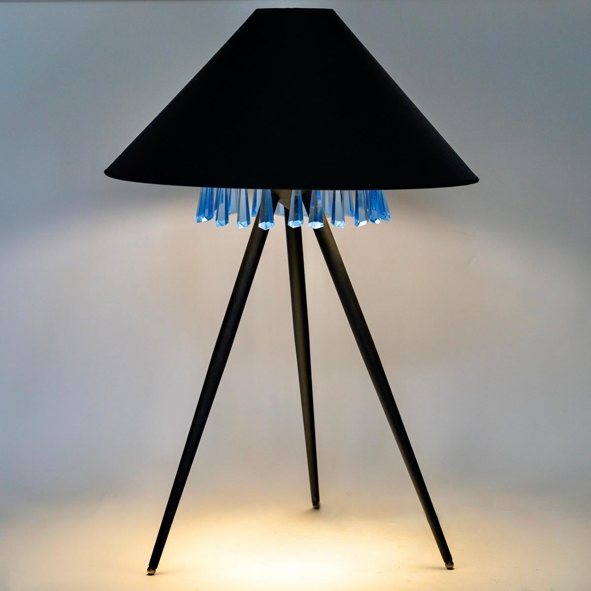 1970 Tischlampe, entworfen von Chrystiane Charles für das Maison Charles (Messing) im Angebot