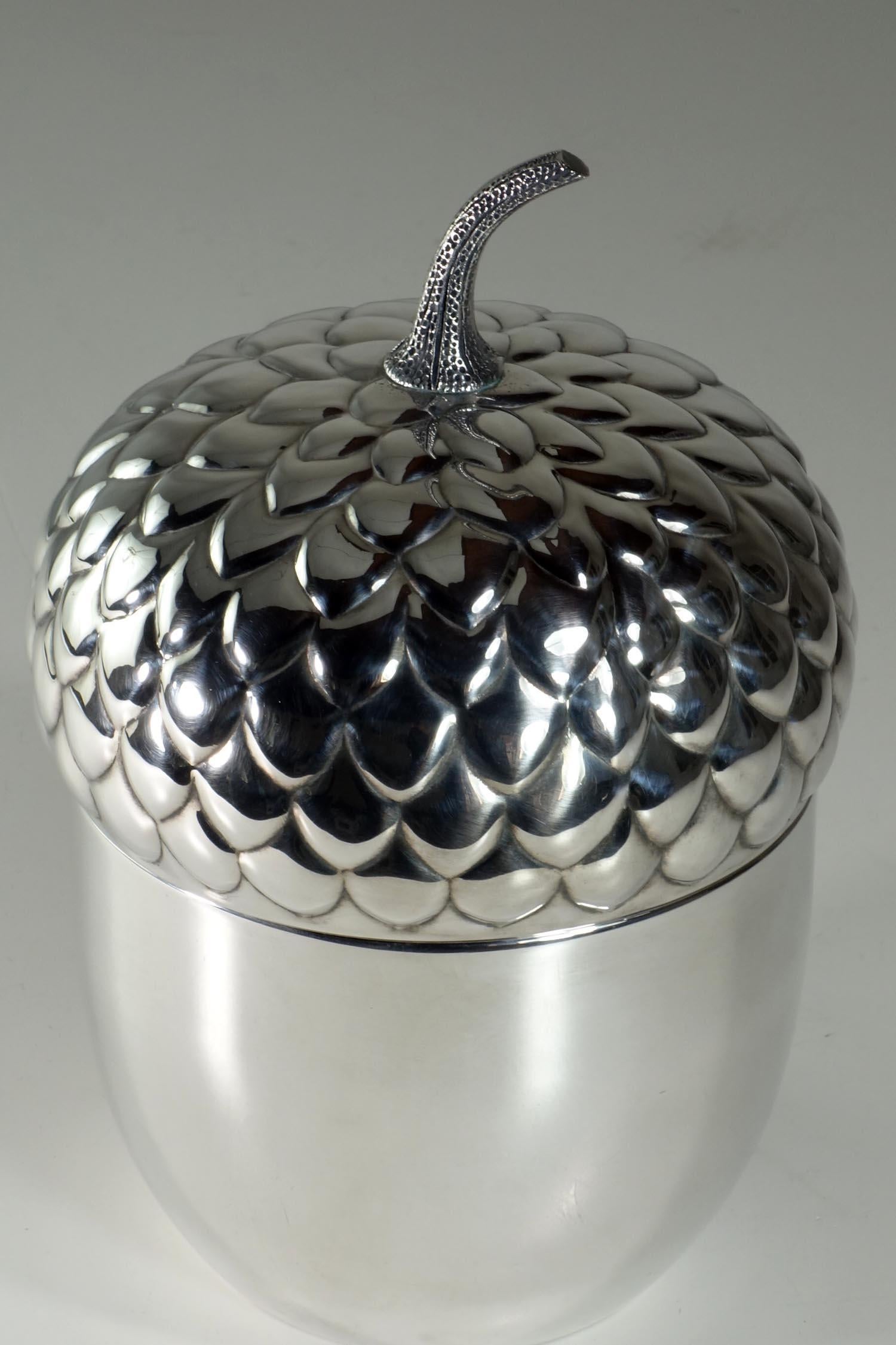 Mid-Century moderno 1970 Teghini Firenze Secchiello per il ghiaccio con ghianda placcata in argento in vendita