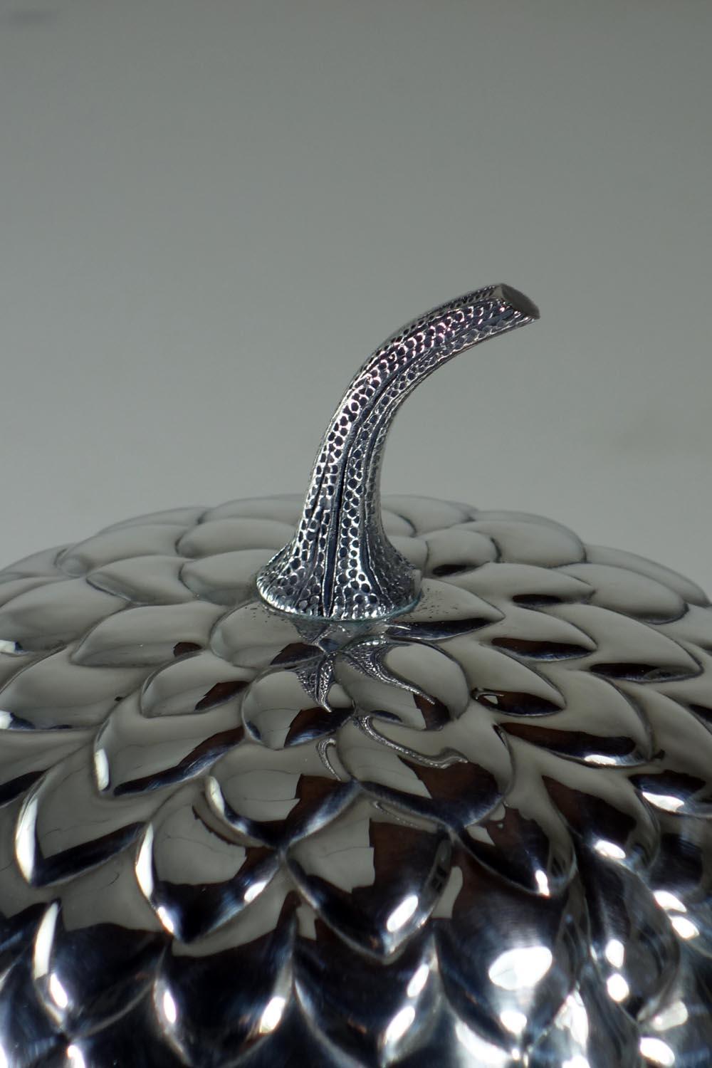 Italiano 1970 Teghini Firenze Secchiello per il ghiaccio con ghianda placcata in argento in vendita