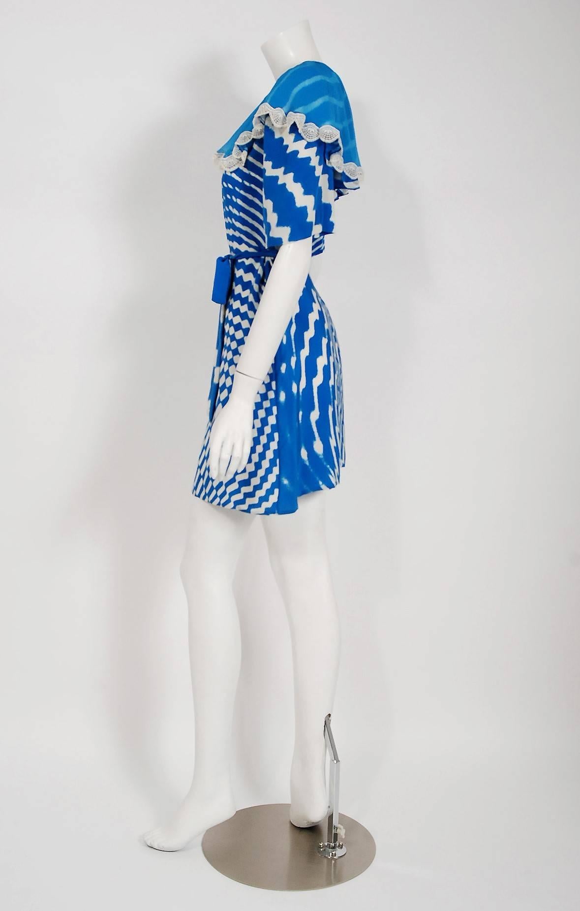 Women's Vintage 1970 Thea Porter Couture Graphic Blue Silk Portrait Collar Tunic Dress