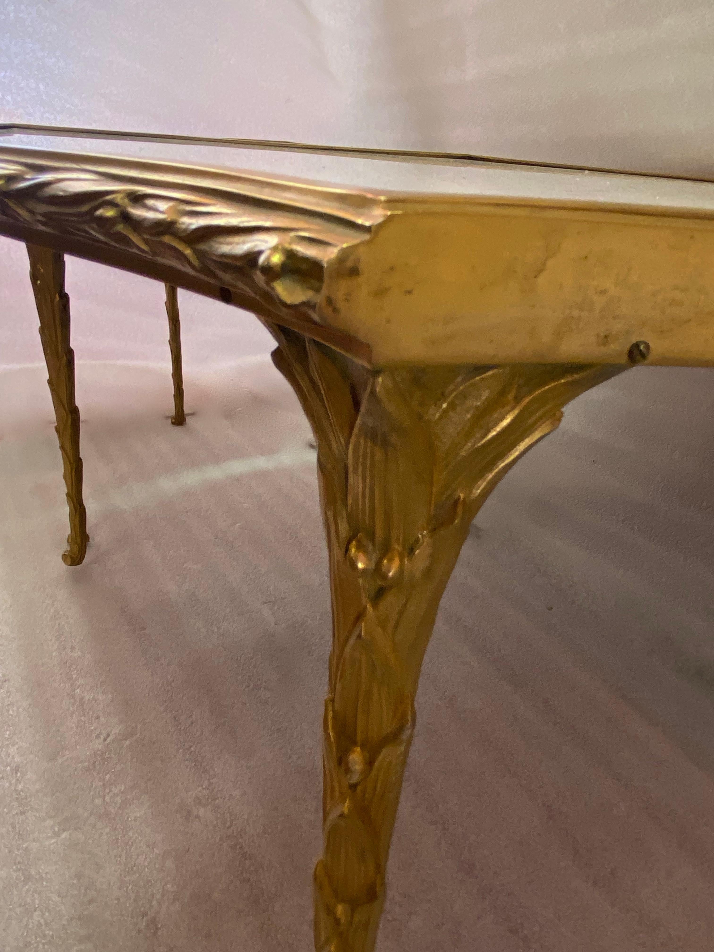 Gilt 1970′ Tripartite Table Maison Charles Crossbow, Jansen Or Baguès Decor Palm Tree For Sale