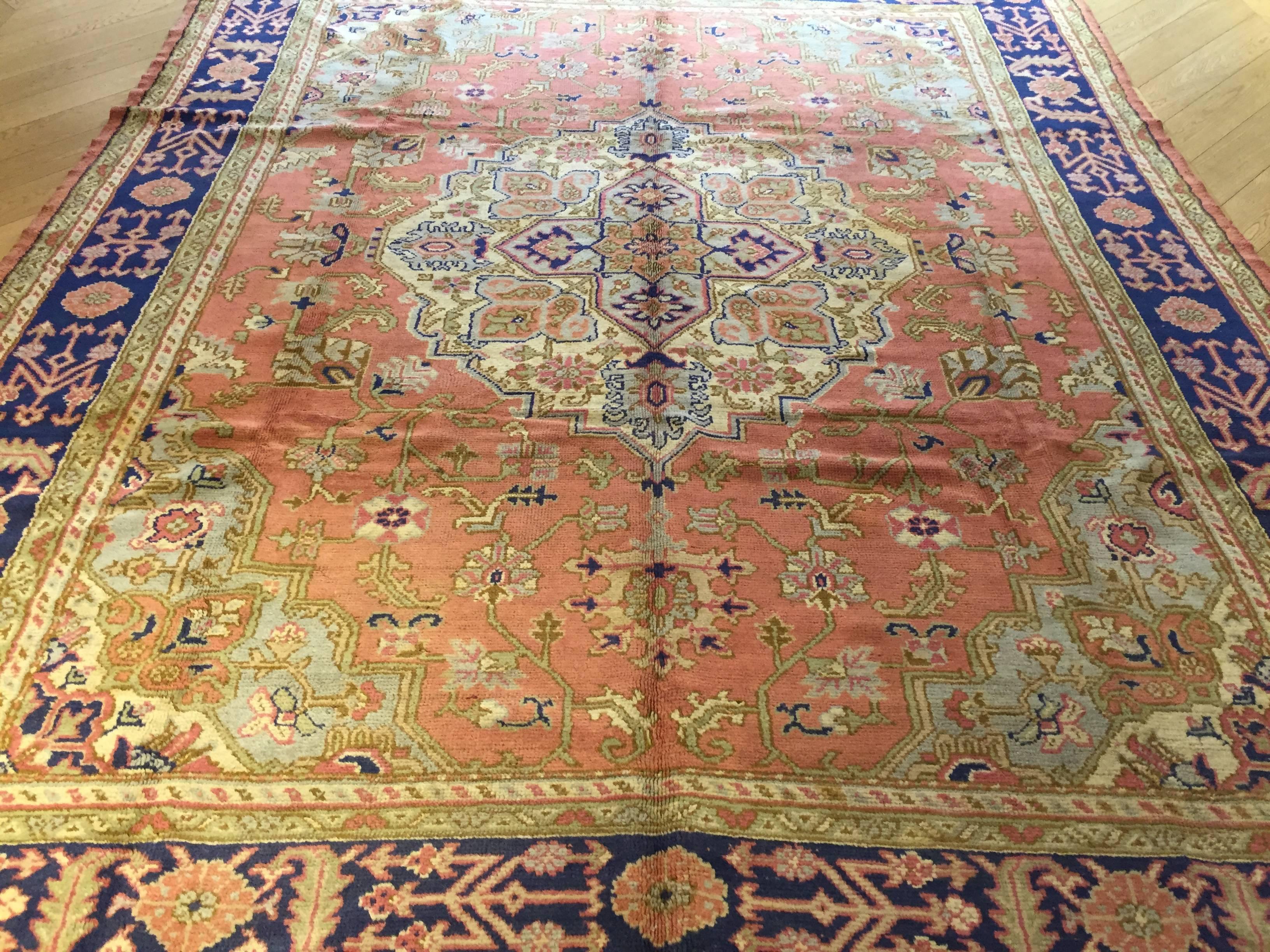 1970 Turkey Oushak Hand-Knotted Central Medallion Pink Blue For Sale 7