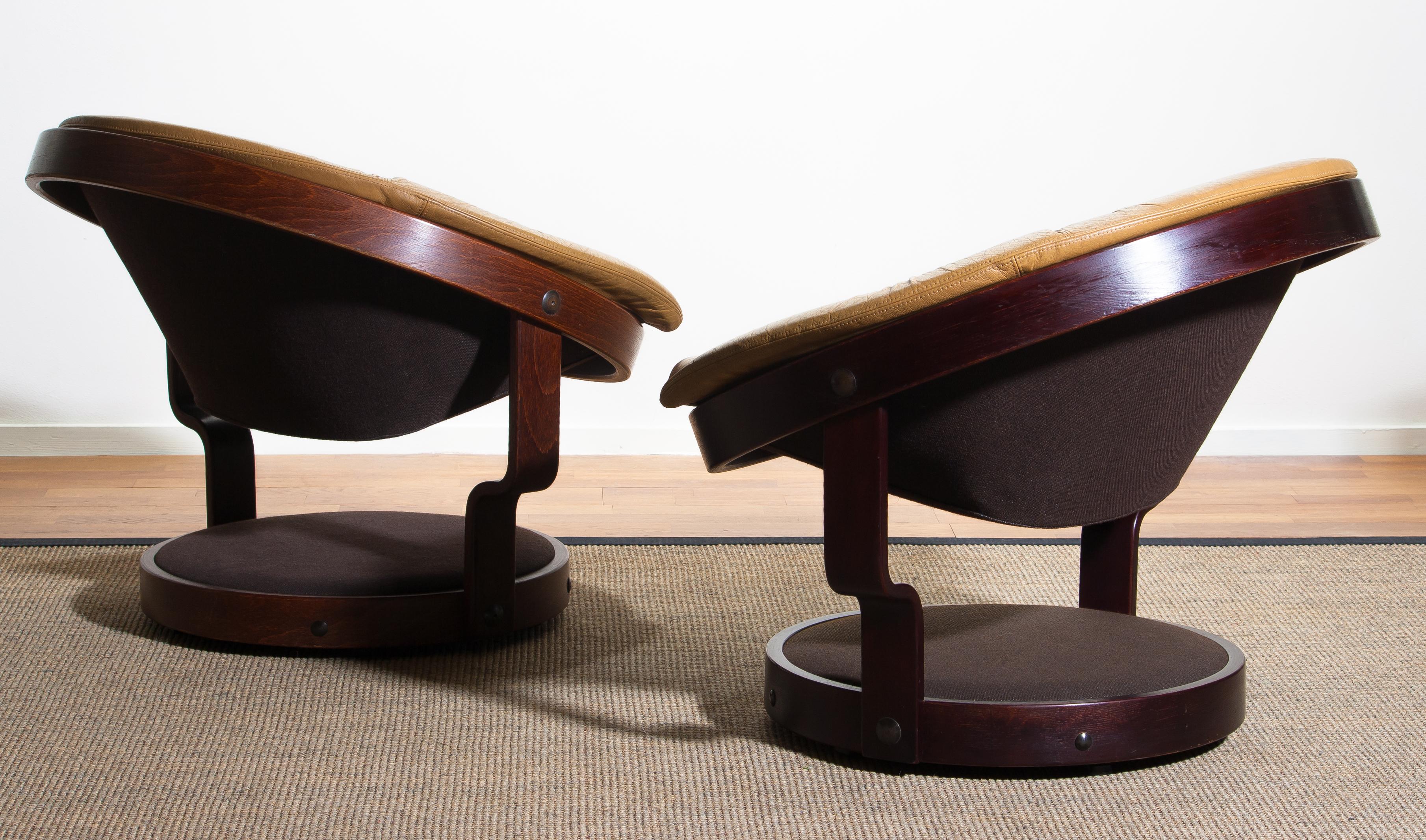 Late 20th Century 1970 Two Scandinavian Circle Shaped Swivel Chair by Oddmund Vad in Camel Leather