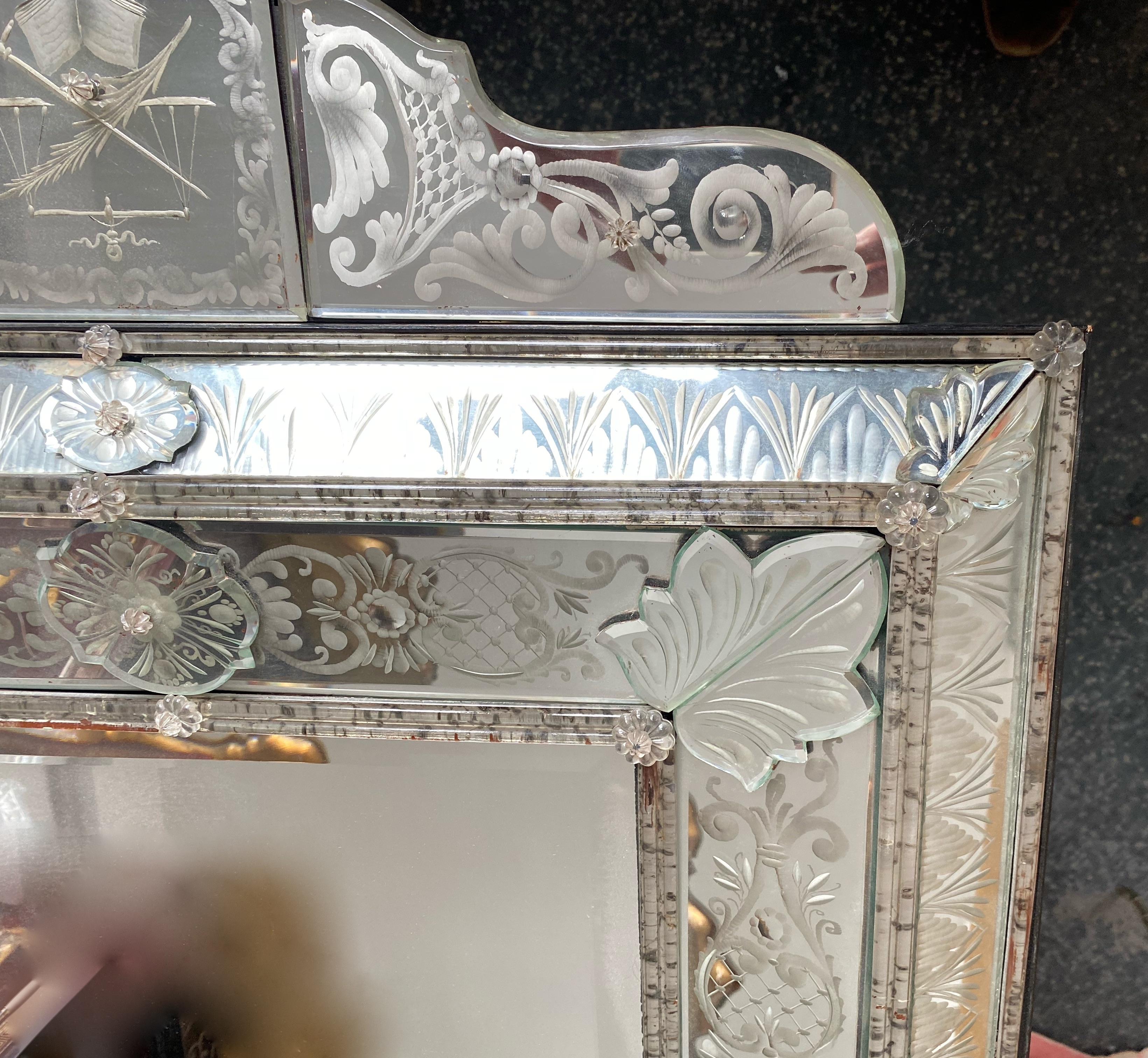 Engraved 1970 ‘Venice Mirror in the Antique with Decor of Characters Symbolizing Justice For Sale