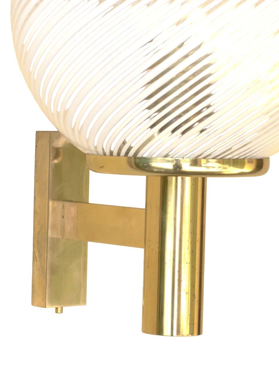 Venini Filigrana, verre de Murano blanc, 1970  Design italien 2 appliques murales Sconces Bon état - En vente à Brescia, IT