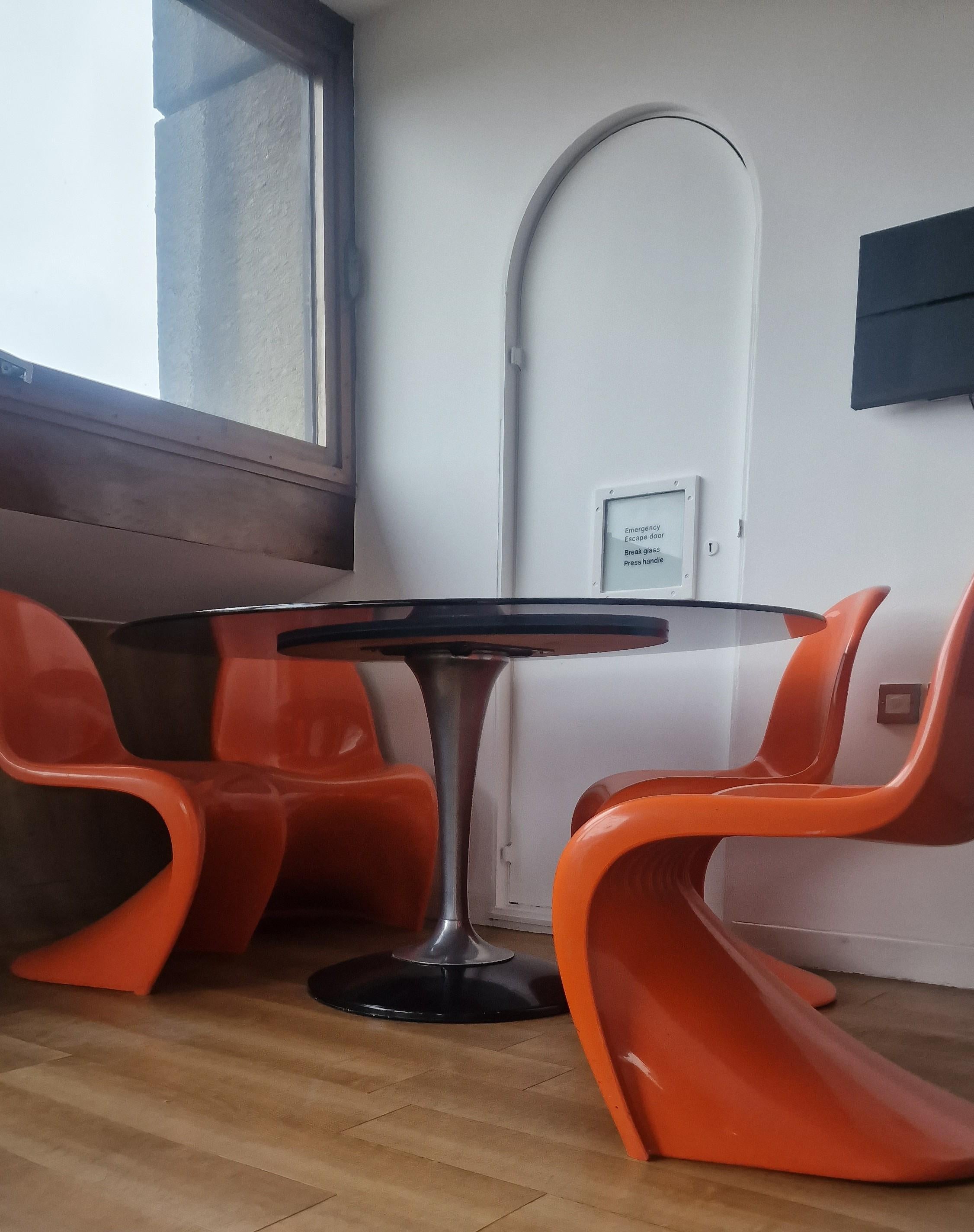 Mid-Century Modern 1970 Verner Panton chairs for Herman Miller For Sale