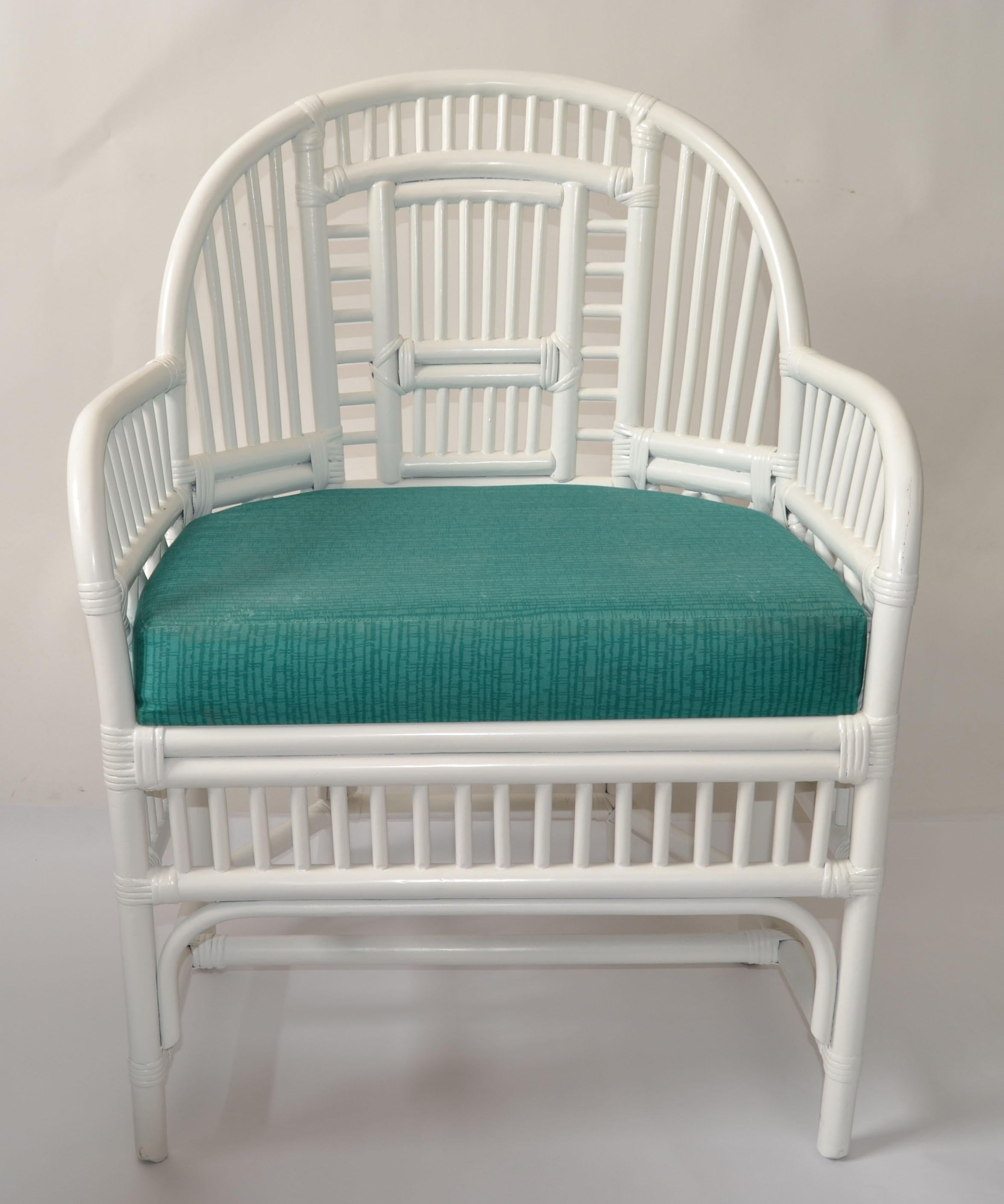 Chinese Chippendale 1970 Vintage Brighton Chinoiserie Rattan White Bamboo Caning Split Reed Armchair For Sale