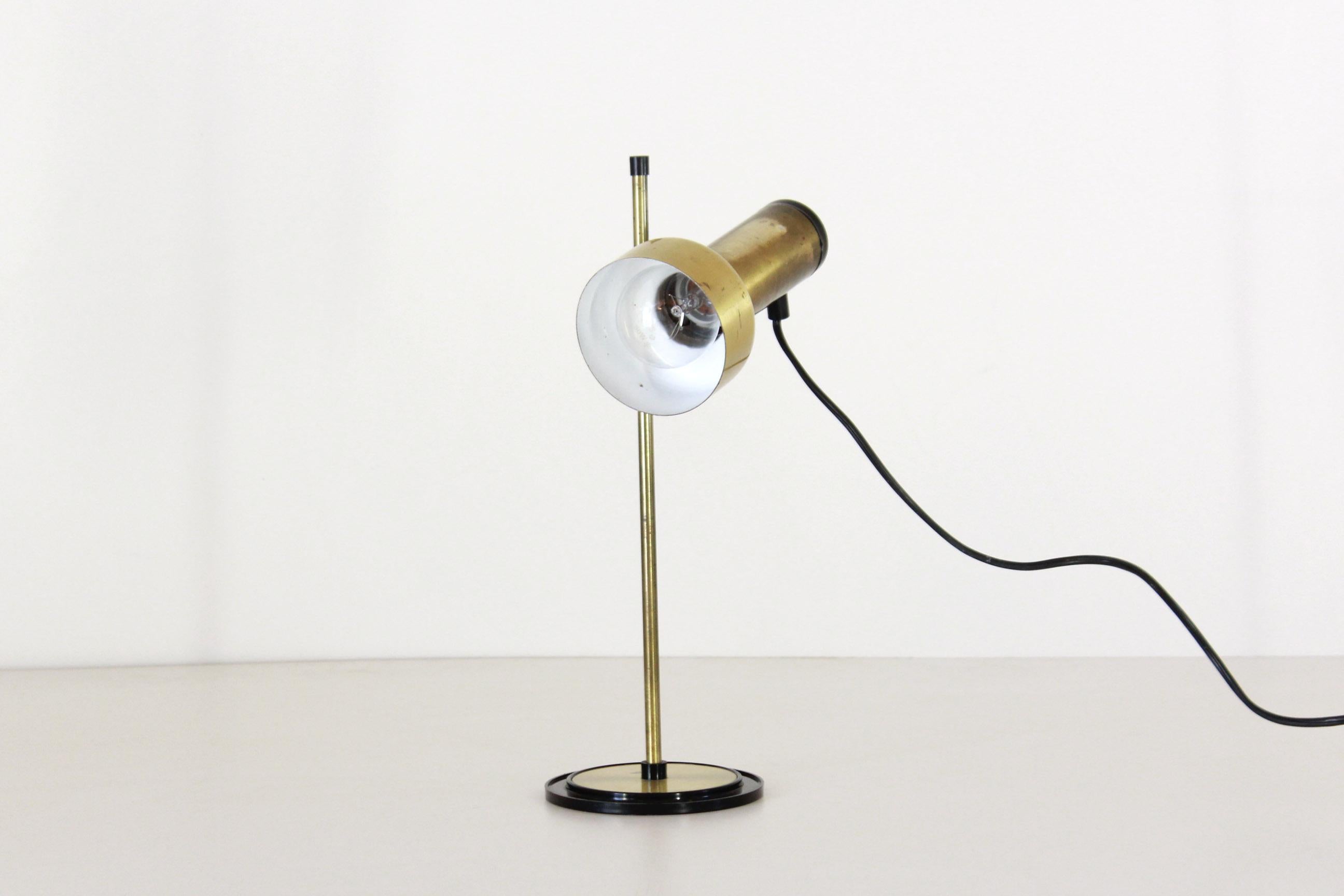 Mid-Century Modern 1970 Vintage brass table Lamp with adjustable light spot