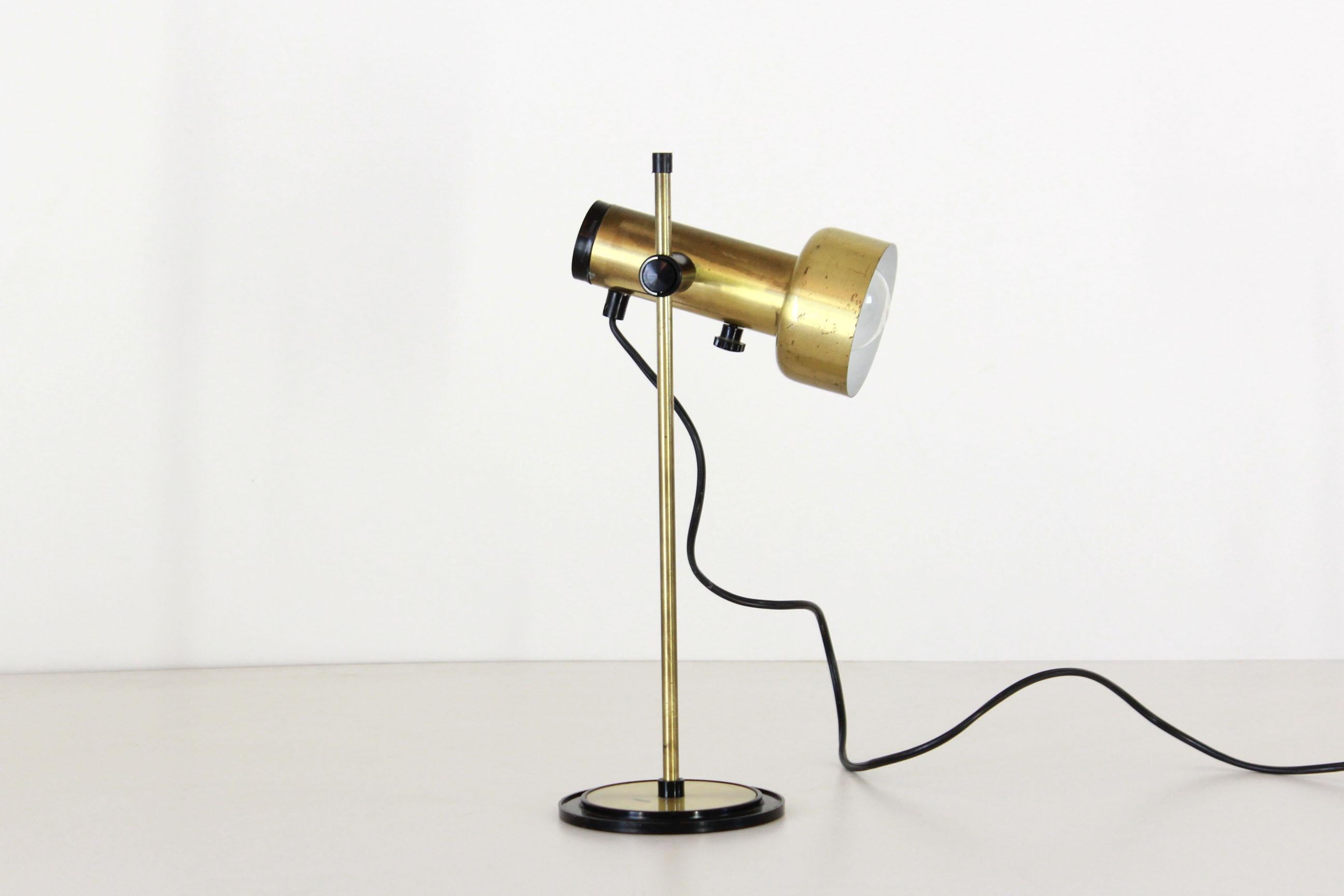 European 1970 Vintage brass table Lamp with adjustable light spot