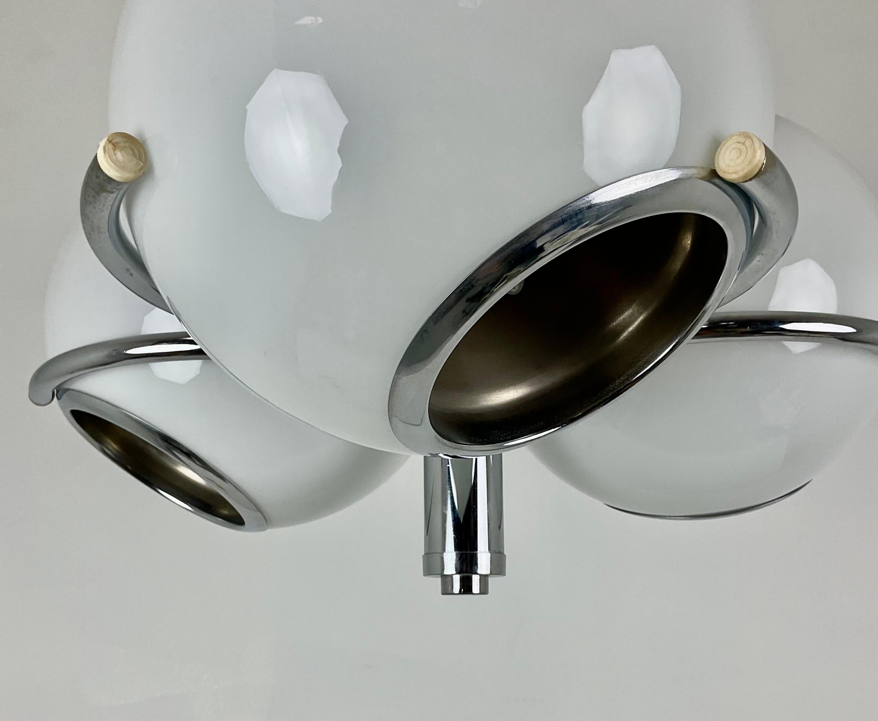 Forged 1970 Vintage Goffredo Reggiani Glass and Nickel Retro Chandelier For Sale
