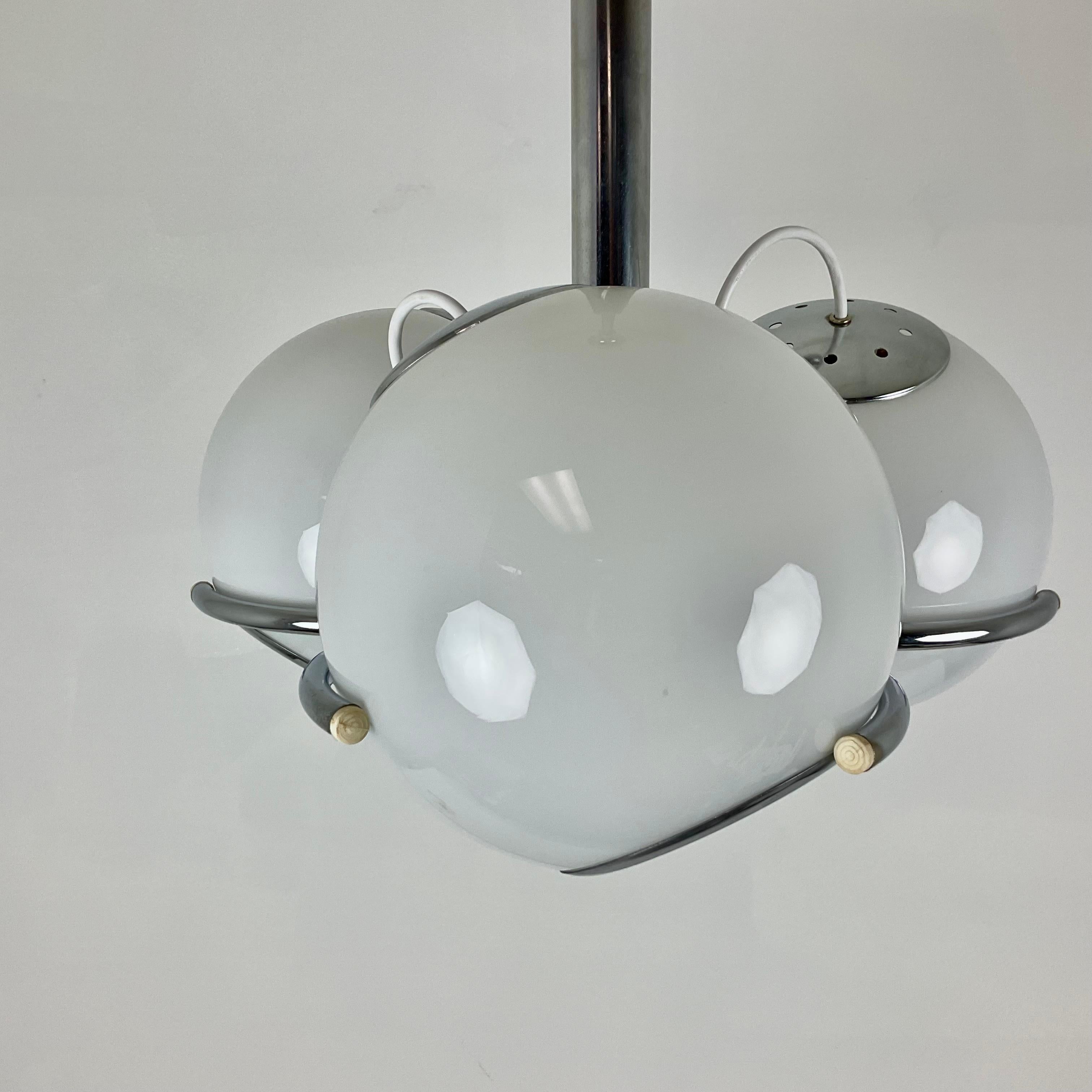 Late 20th Century 1970 Vintage Goffredo Reggiani Glass and Nickel Retro Chandelier For Sale