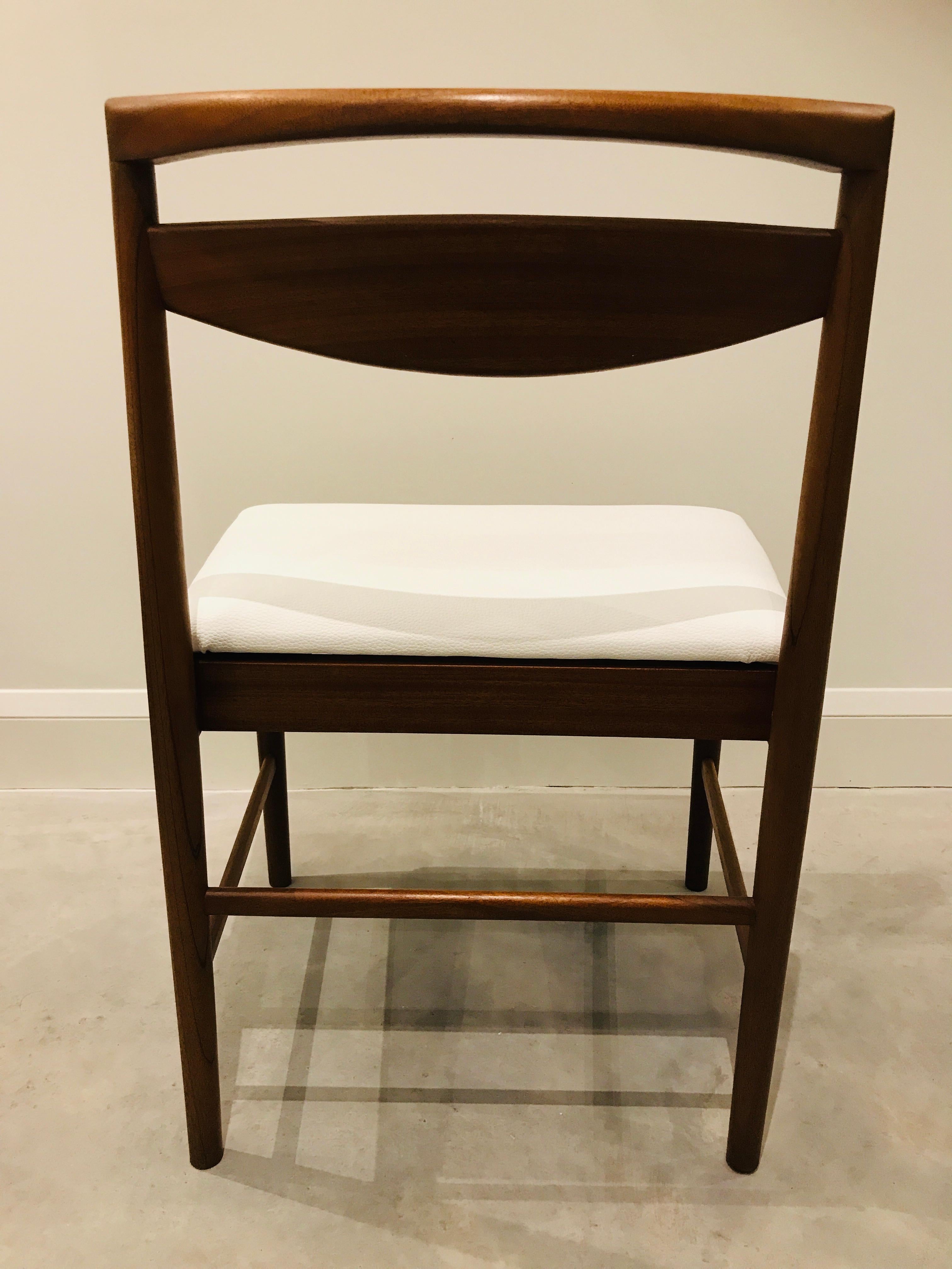 1970 Vintage Teak McIntosh Retro Dining Chairs Upholstered in White Leather For Sale 7