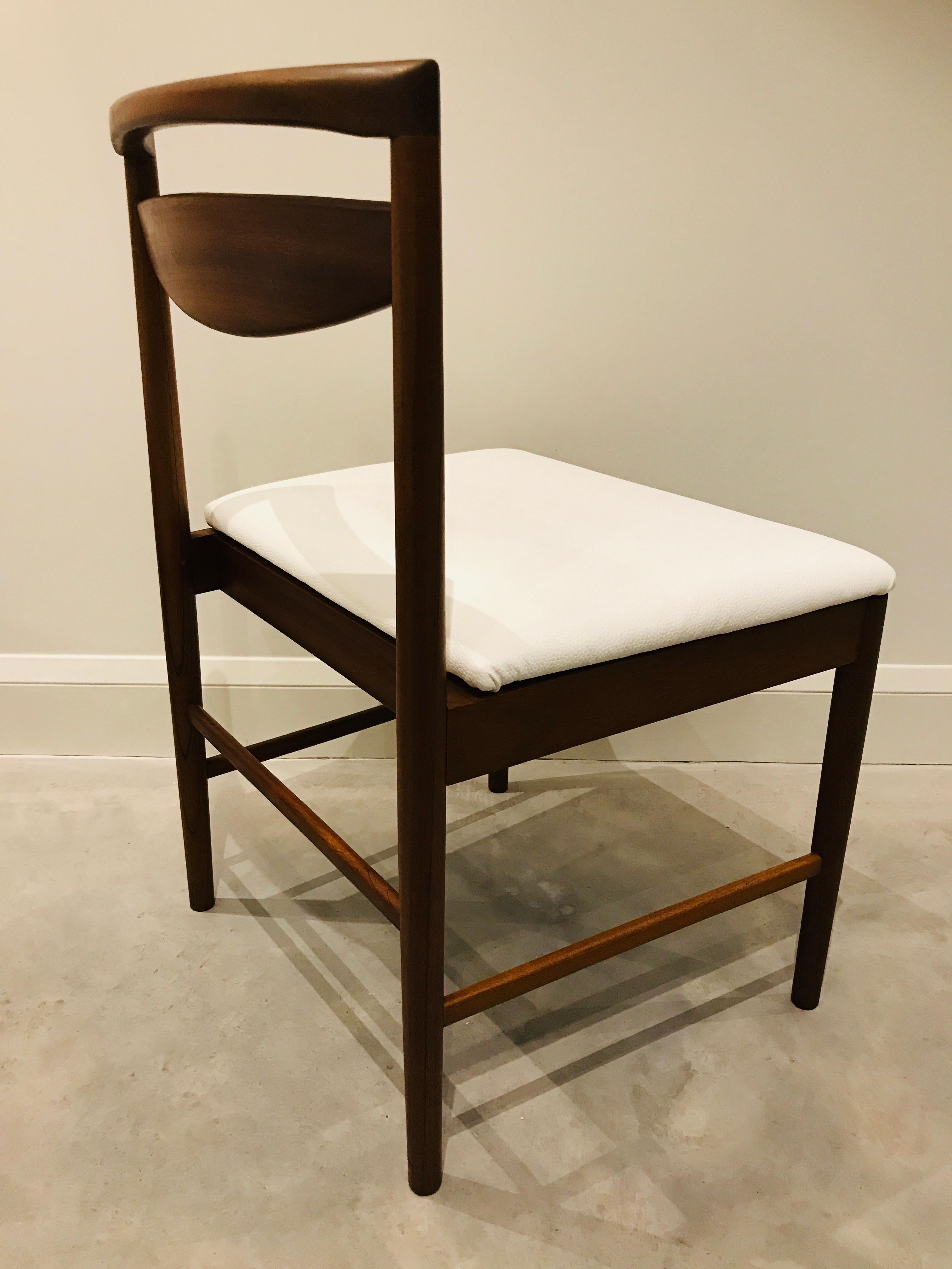 1970 Vintage Teak McIntosh Retro Dining Chairs Upholstered in White Leather For Sale 6