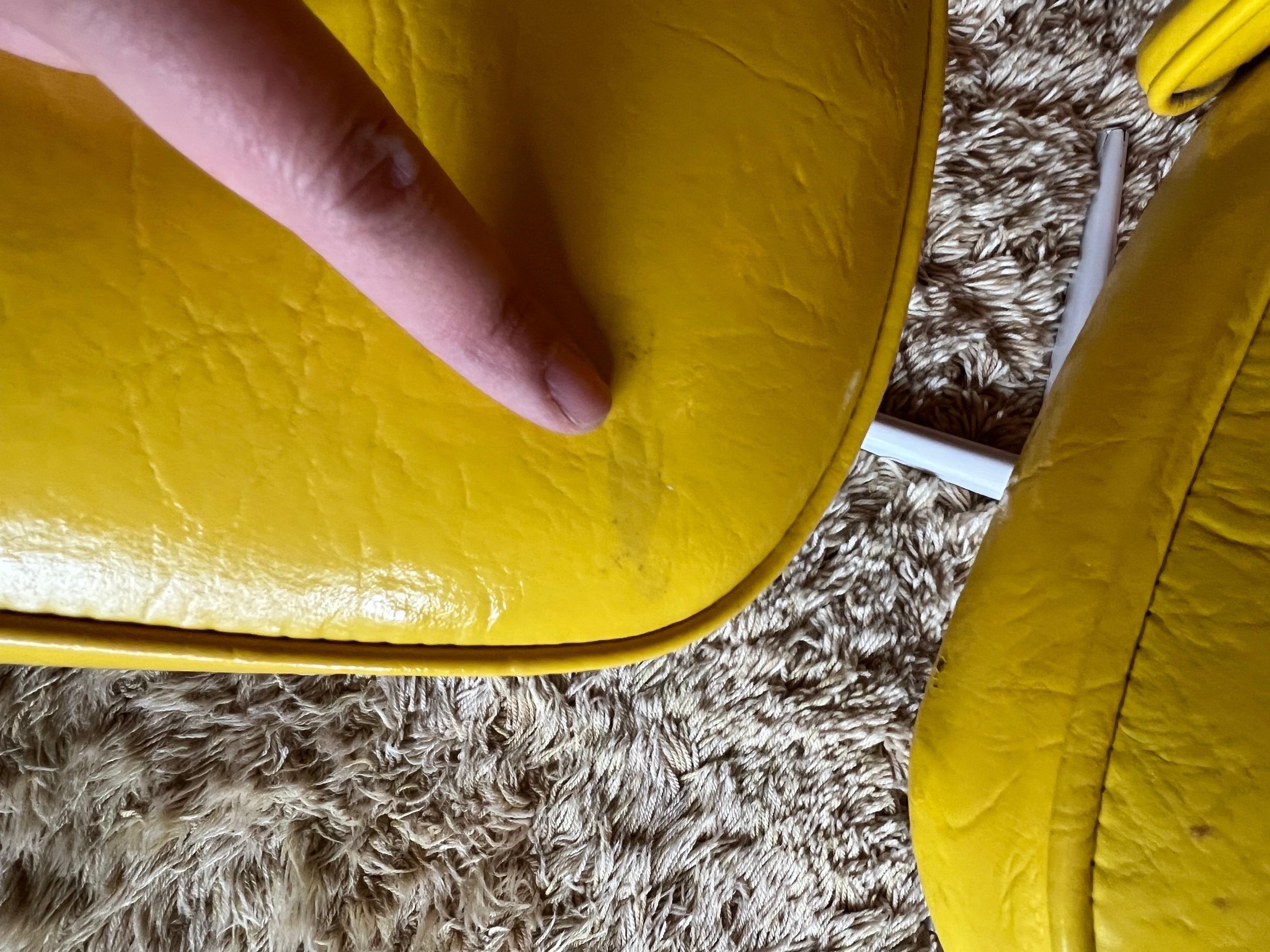 1970 Yellow Vinyl Dining Chairs, a Set of 4 In Good Condition For Sale In Staten Island, NY