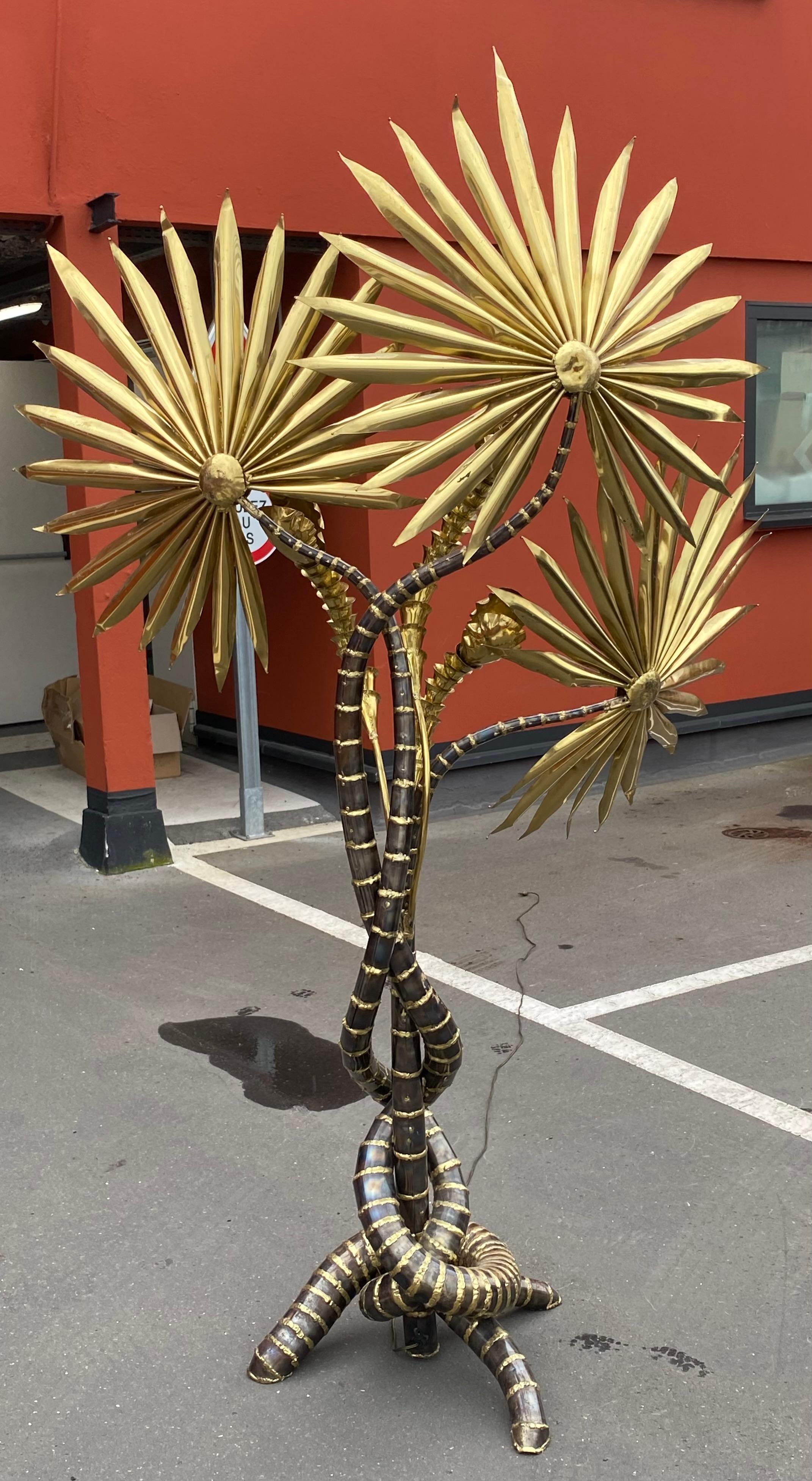 1970′ Yuka Palm Tree Floor Lamp in Brass and Patinated Iron Maison Jansen 3 Head For Sale 3