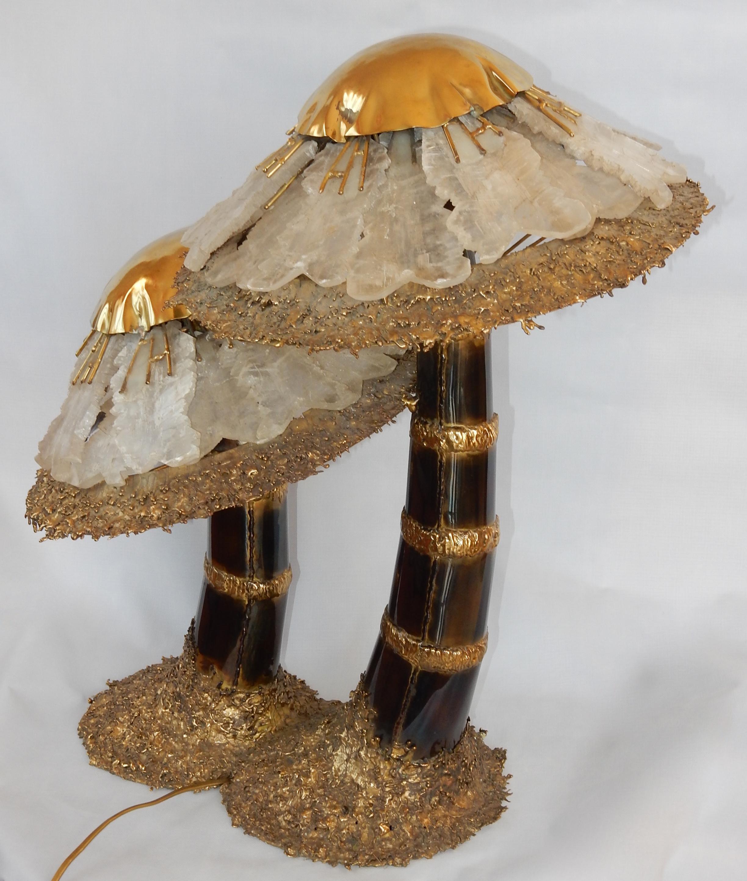 1970′Lamp + Illuminating Mushrooms In Brass With Gypsum Imitating Rock Crystal For Sale 4