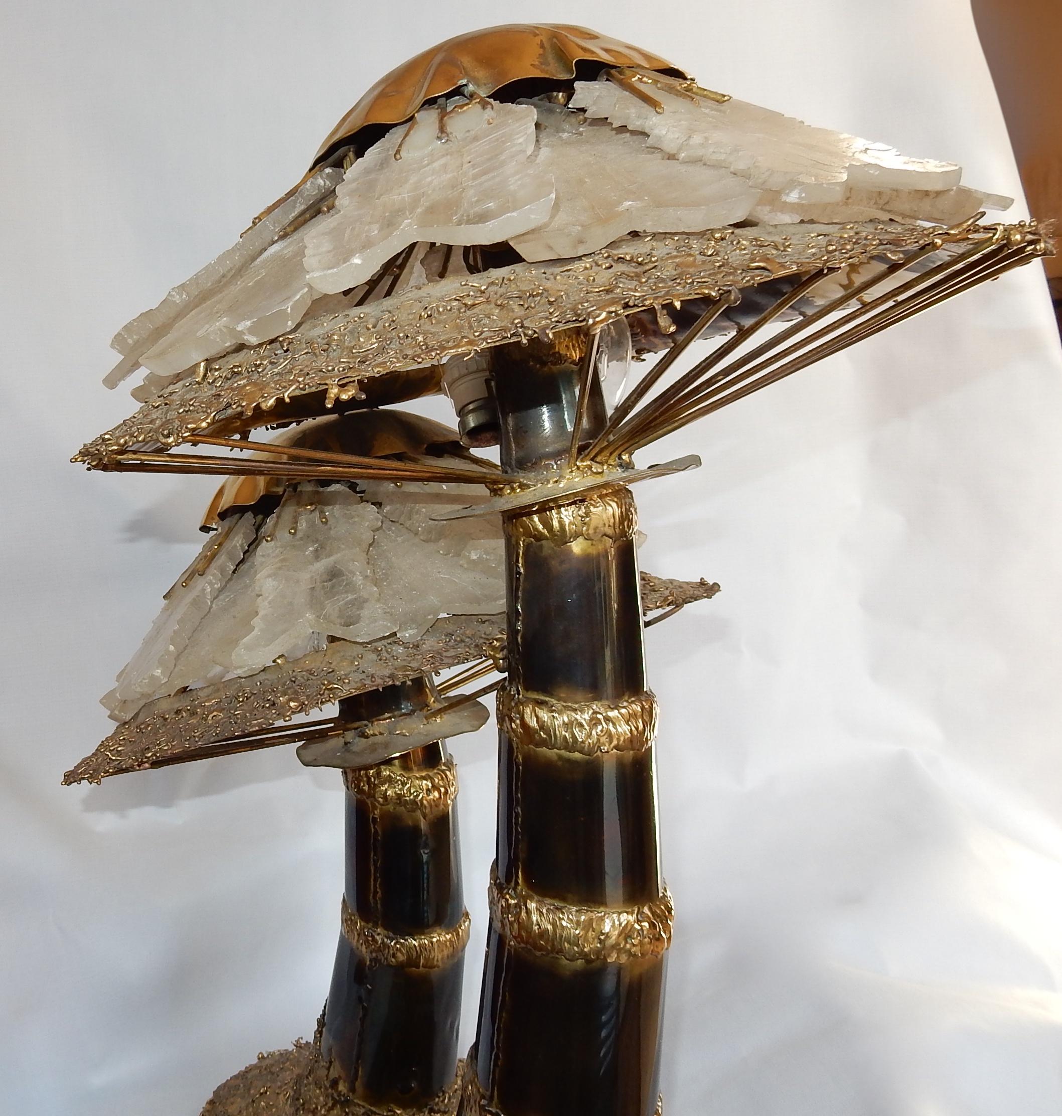 Polished 1970′Lamp + Illuminating Mushrooms In Brass With Gypsum Imitating Rock Crystal For Sale