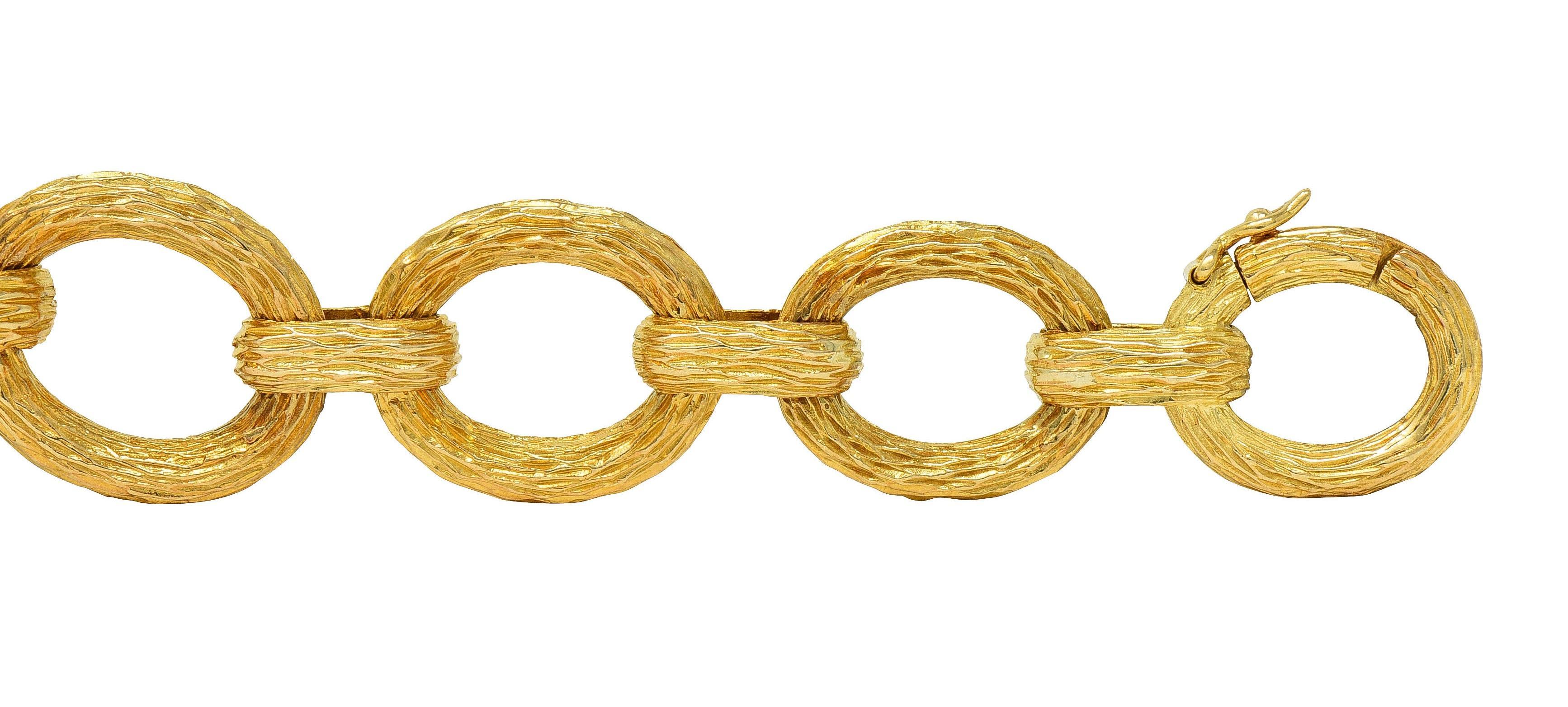 1970's 14 Karat Yellow Gold Wood Grain Link Vintage Bracelet For Sale 3