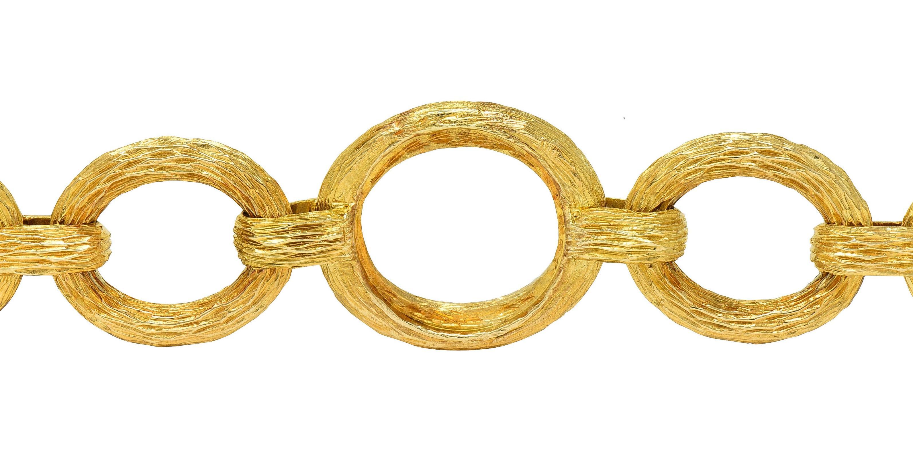 1970's 14 Karat Yellow Gold Wood Grain Link Vintage Bracelet For Sale 5