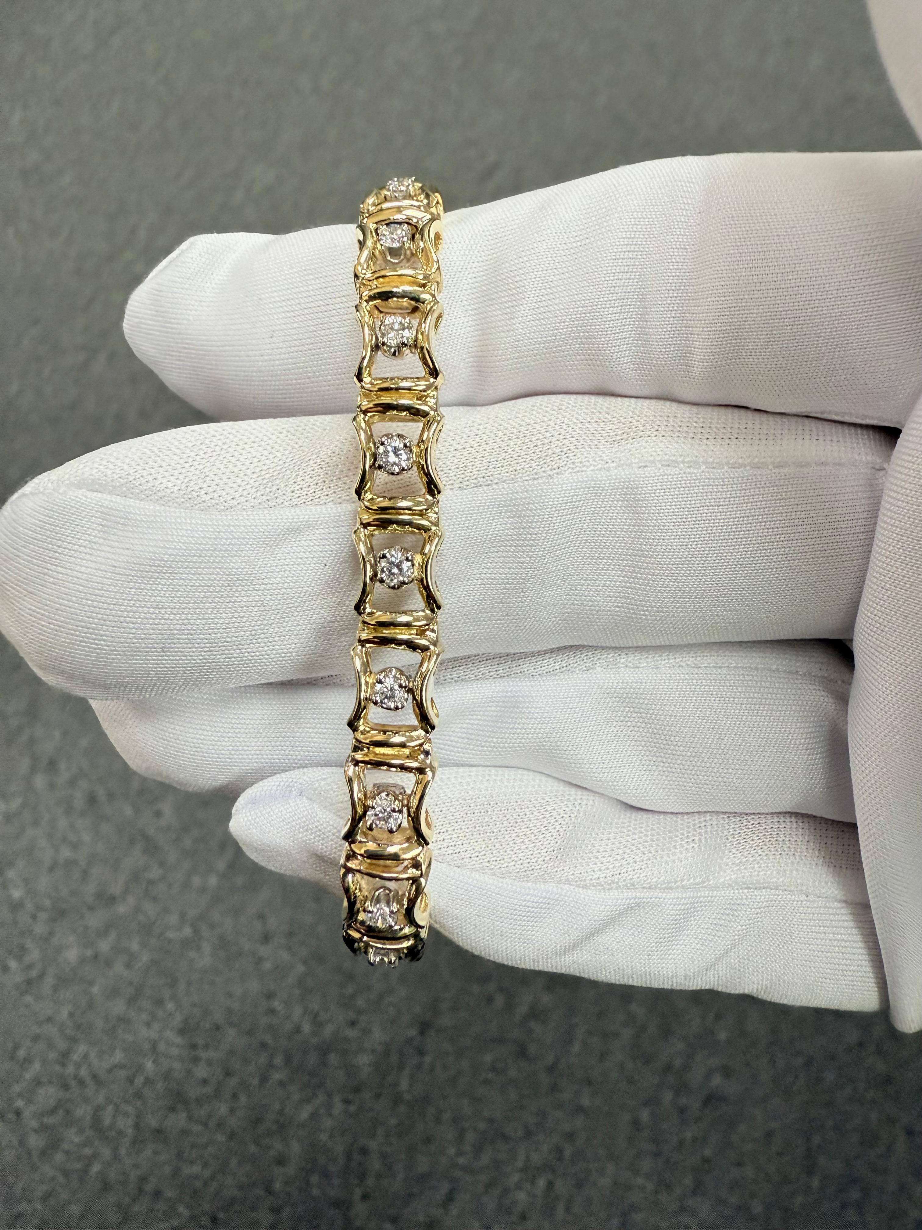 Bracciale in oro giallo 14k anni '70 con diamanti in vendita 4