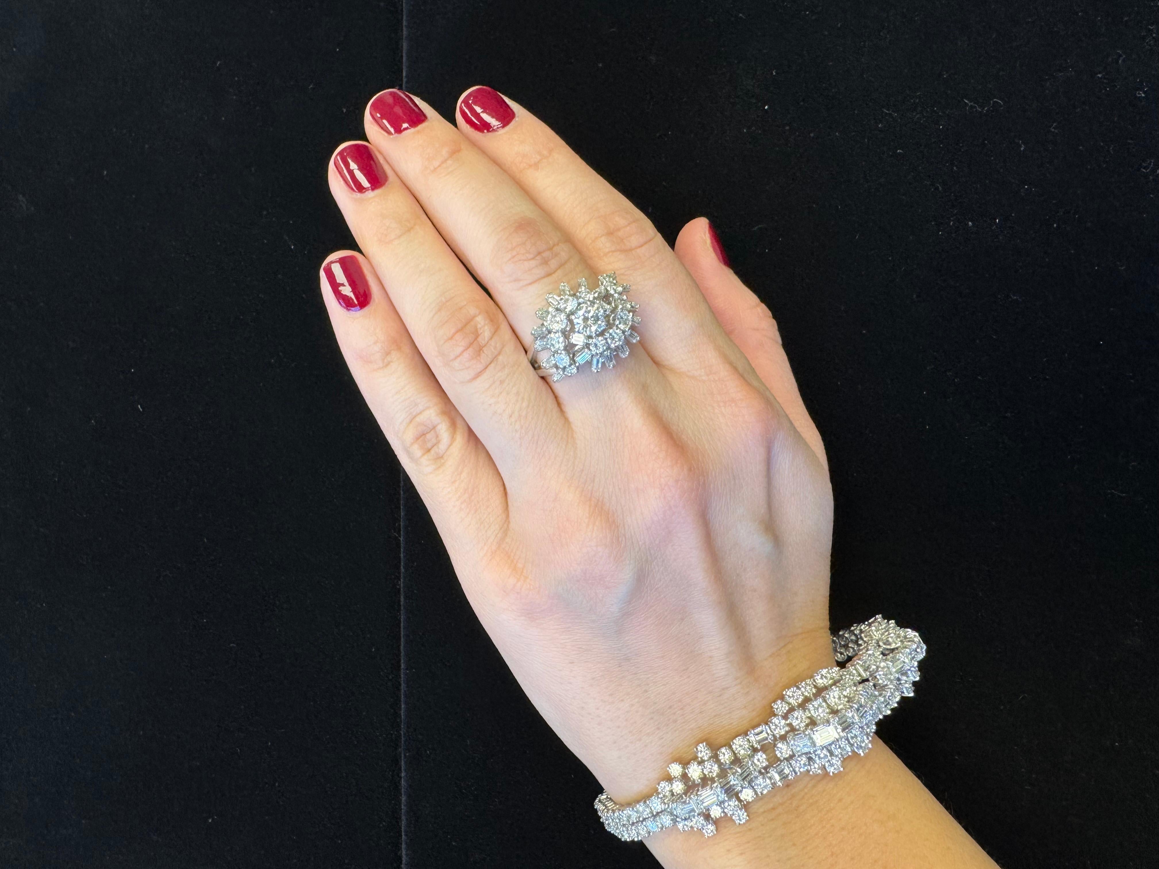 1970 Bracelet en or blanc 18K et platine avec diamants en vente 12