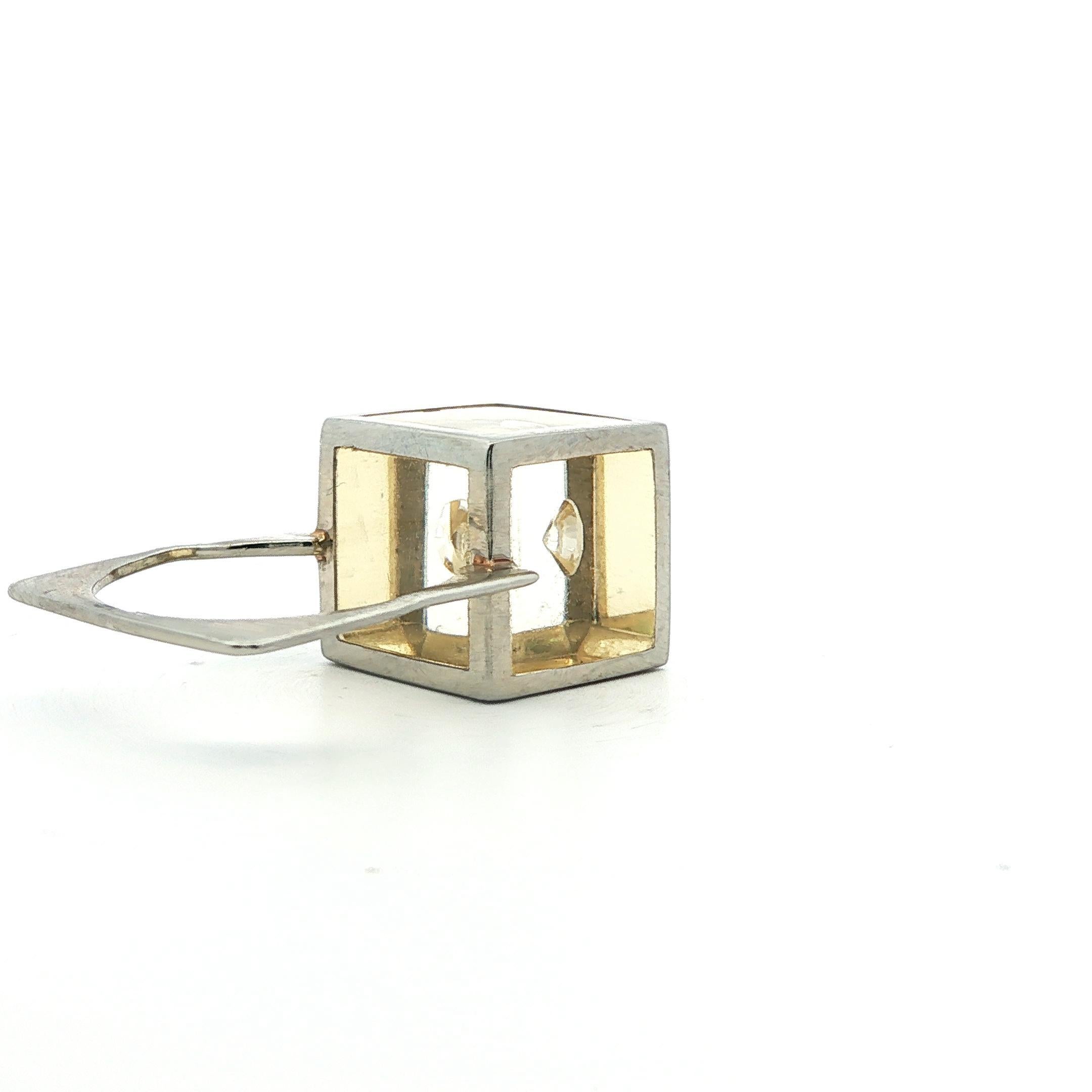 Anello a forma di cubo con diamante in oro bianco e resina del 1970 - Francia In condizioni buone in vendita a New York, NY