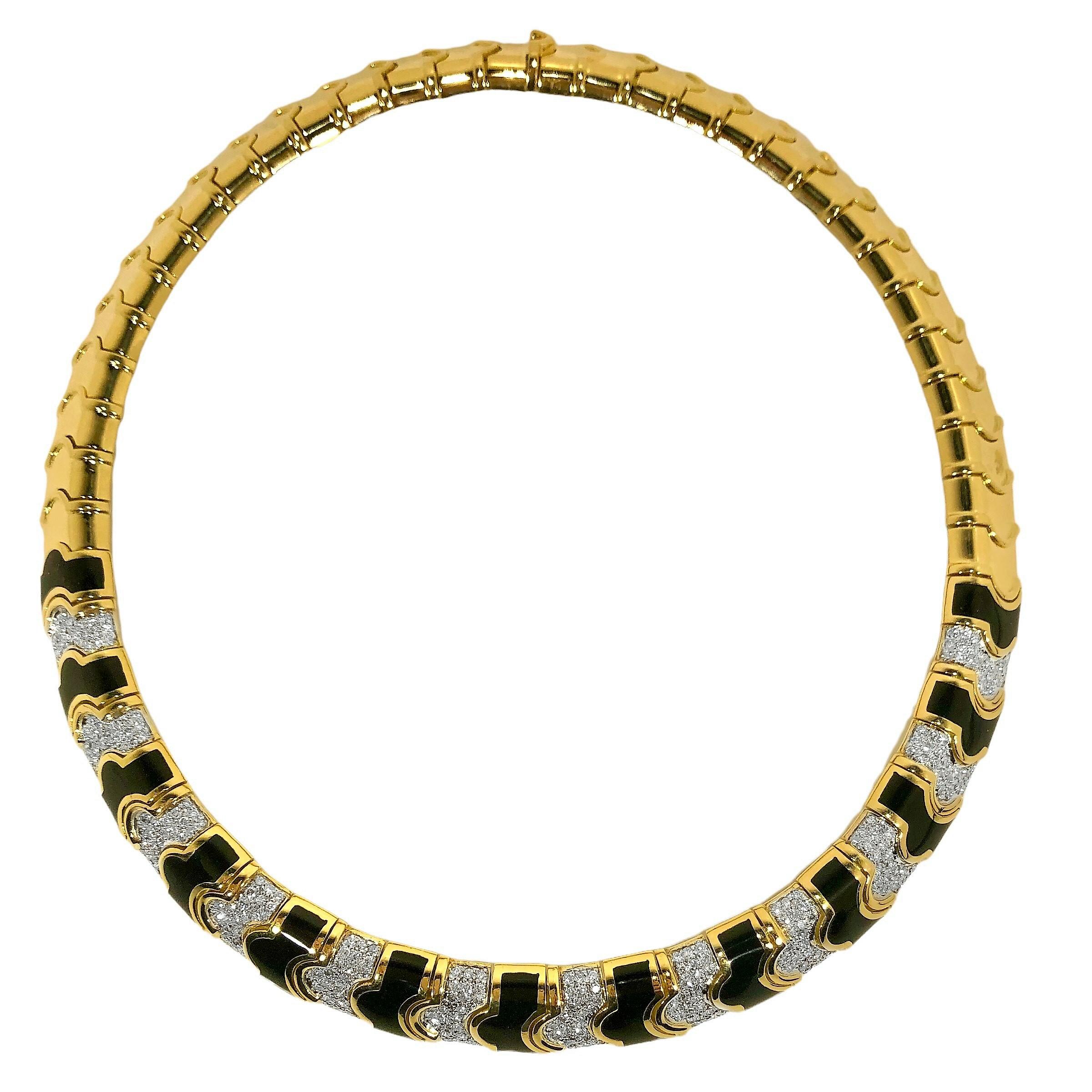 This beautifully designed, very well constructed and substantial, scallop motif choker necklace is reminiscent of many similar pieces created by the very best houses in this country and in Europe. Each of twelve front links are heavily diamond