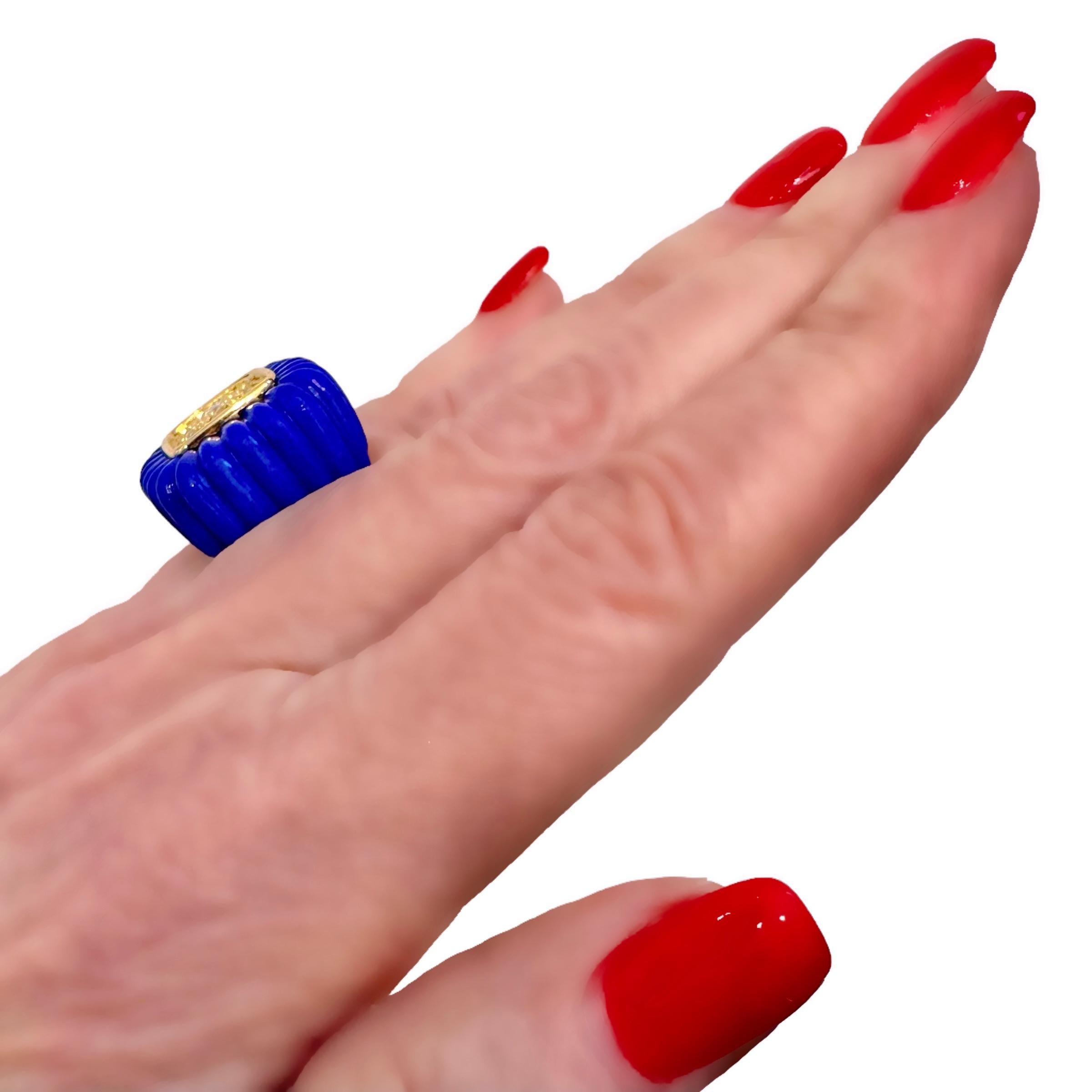 1970's 18K Yellow Gold, Diamond & Vivid Blue, Fluted, Lapis-Lazuli Cocktail Ring For Sale 6
