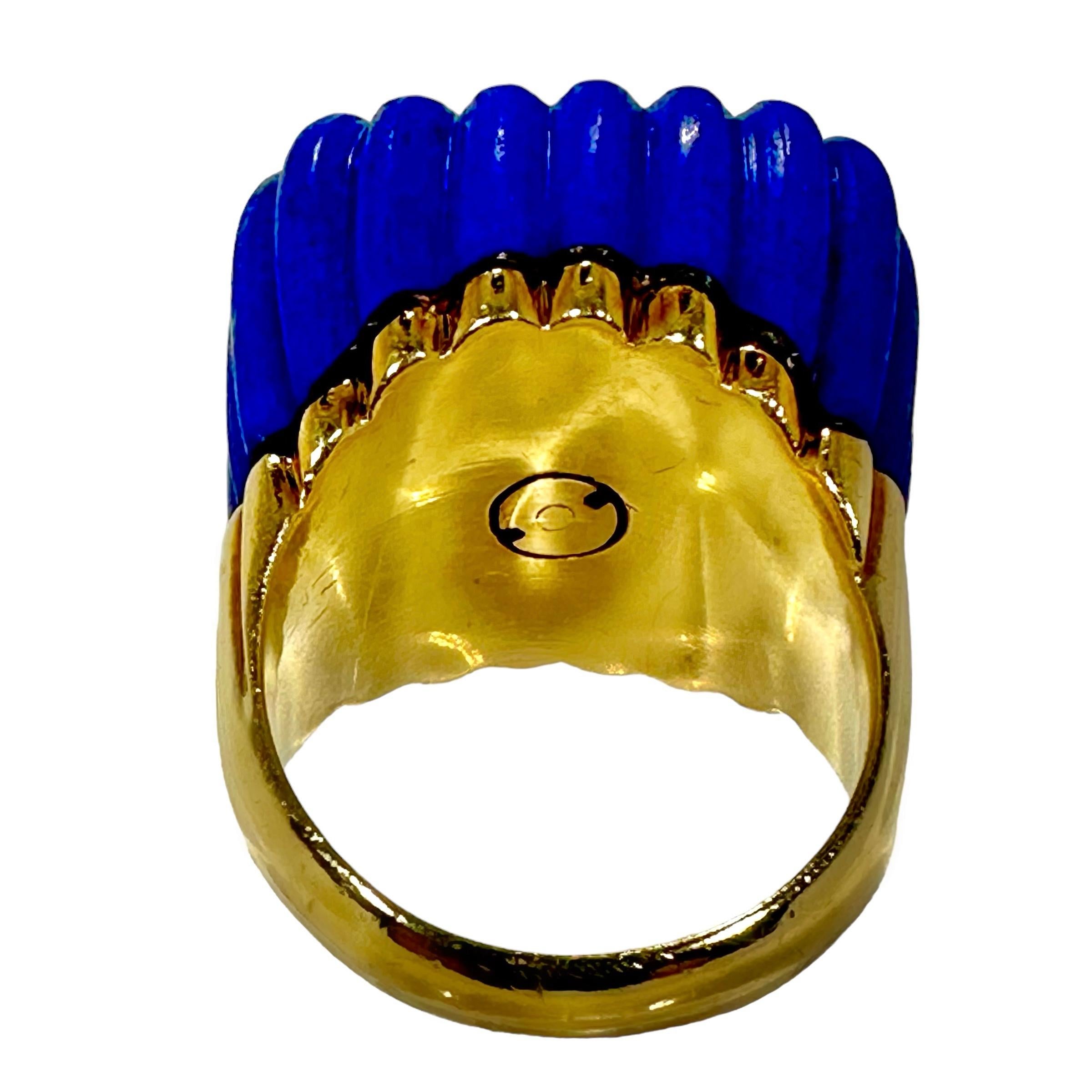 Brilliant Cut 1970's 18K Yellow Gold, Diamond & Vivid Blue, Fluted, Lapis-Lazuli Cocktail Ring For Sale