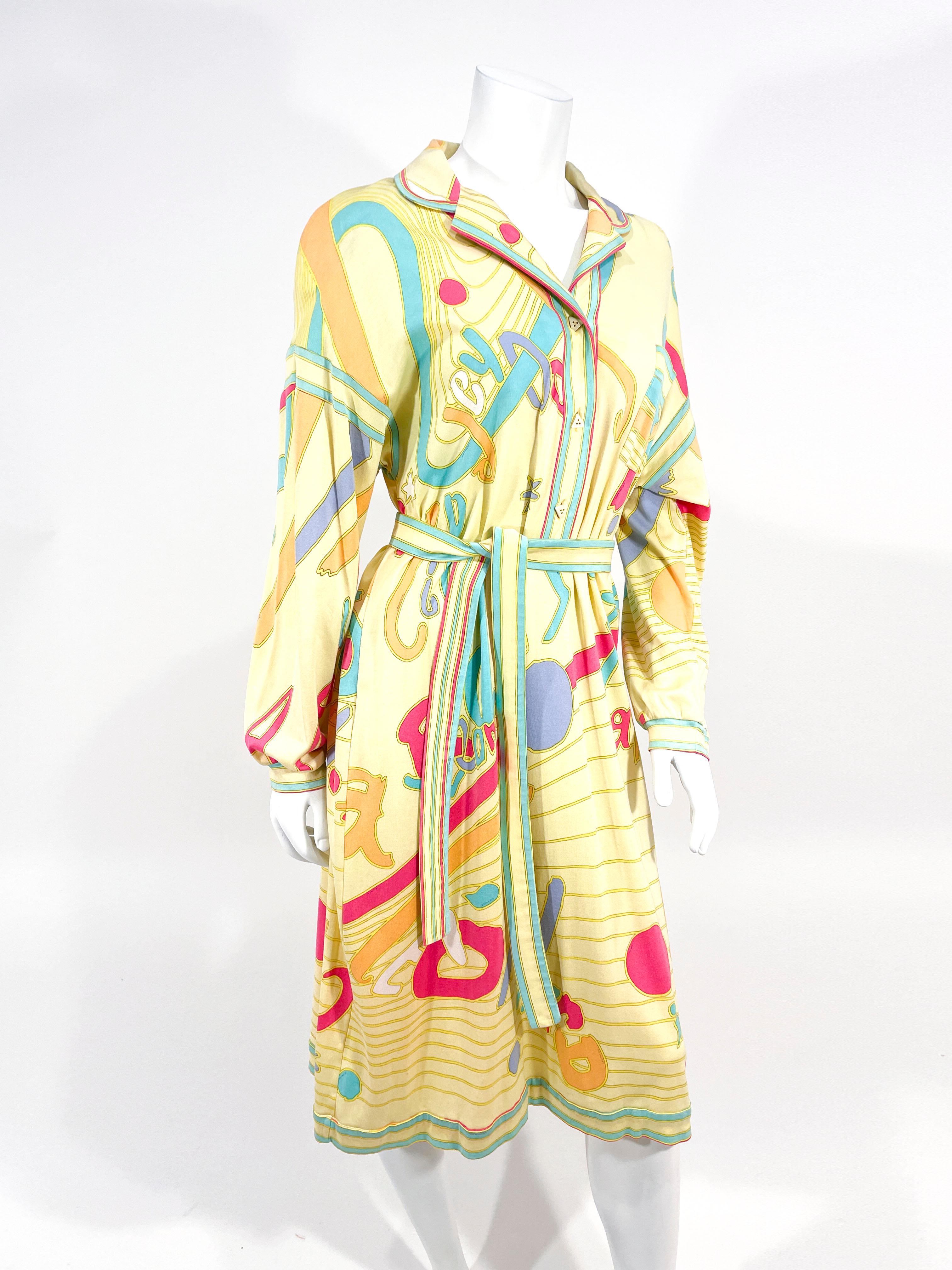 1970s/1980s Leonard Pastel Typography Abstract Printed Dress In Good Condition For Sale In San Francisco, CA