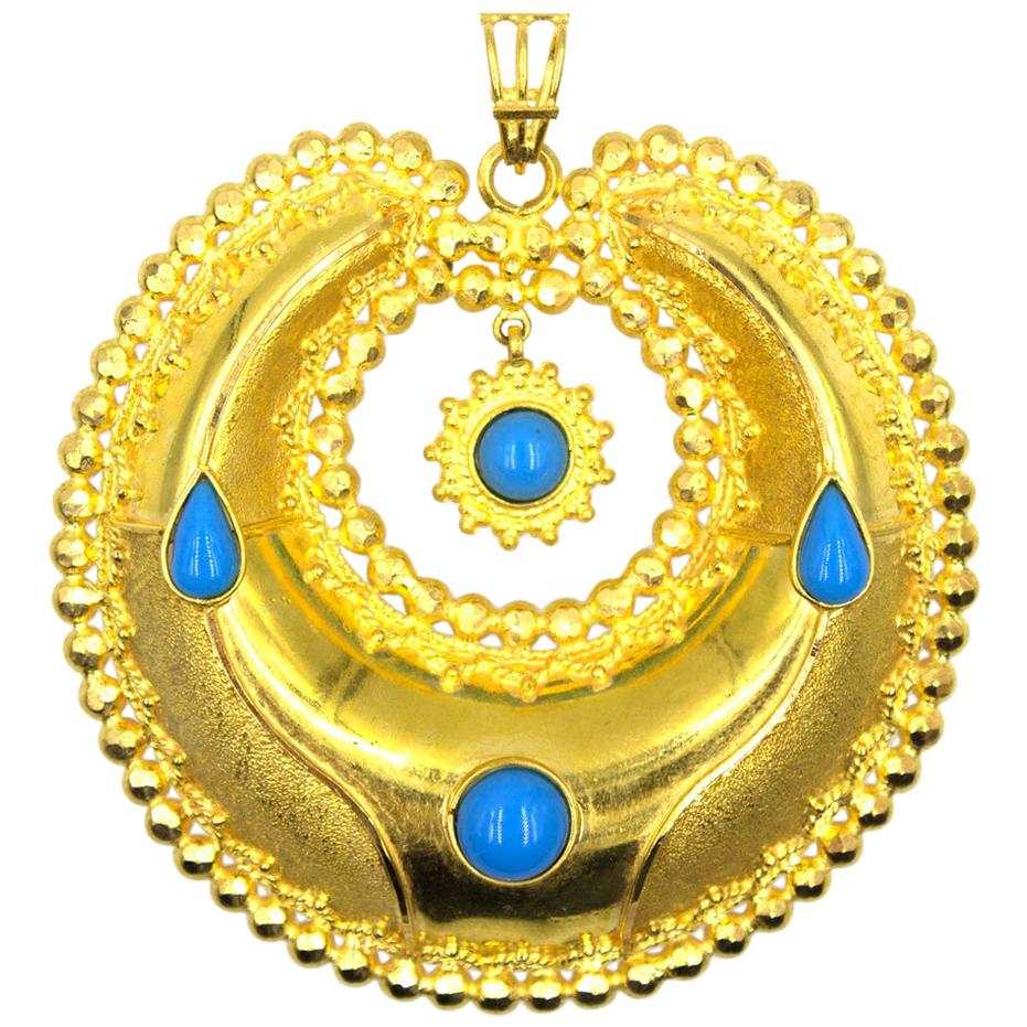 1970s 21 Karat Yellow Gold Turquoise Medallion Pendant