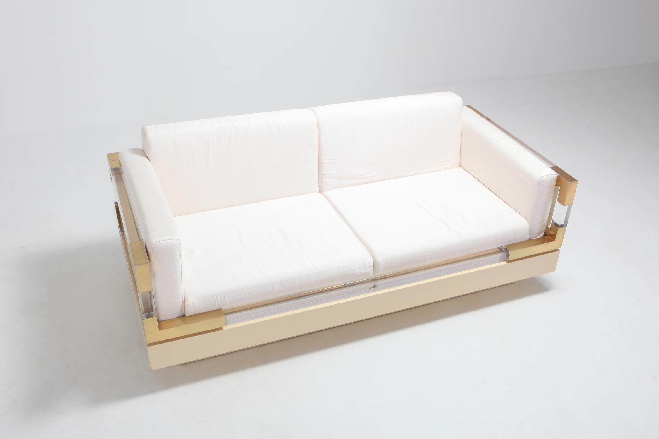 20th Century 1970s 2.5-Seat by Charles Hollis Jones in Lucite, Lacquer and Brass