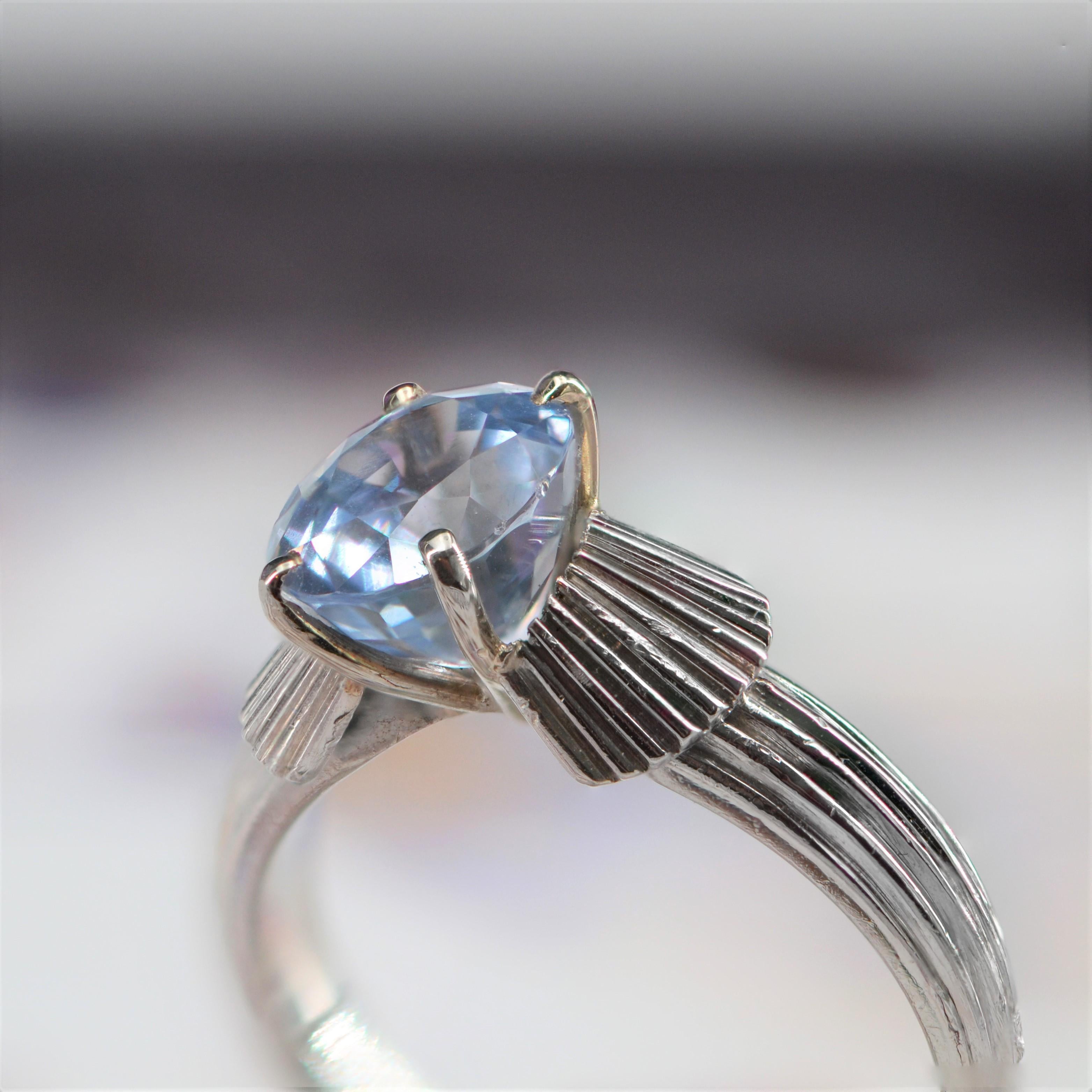 1970s 2, 80 Carat No Heat Ceylon Sapphire Platinum Ring For Sale 7