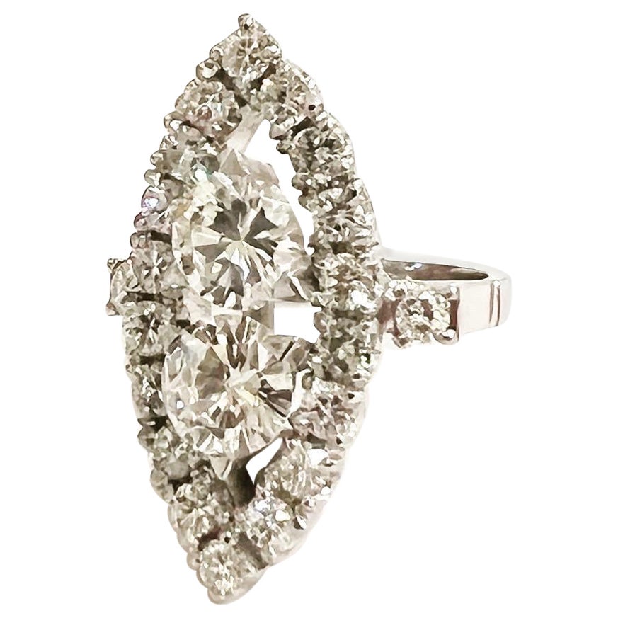 Verlobungs-/Cocktailring aus Platin mit 2,9 Karat Diamant im Marquise-Schliff, 1970er Jahre im Angebot