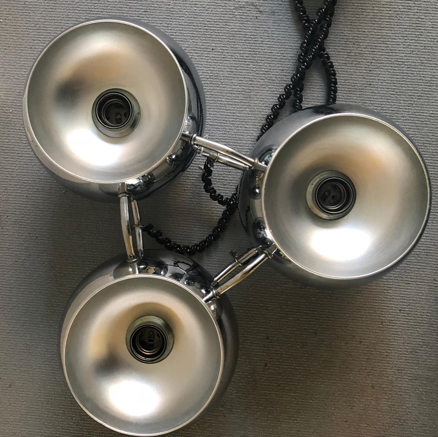 Plated 1970s, 3 Chromed Globes Pendant by Gino Sarfatti For Sale