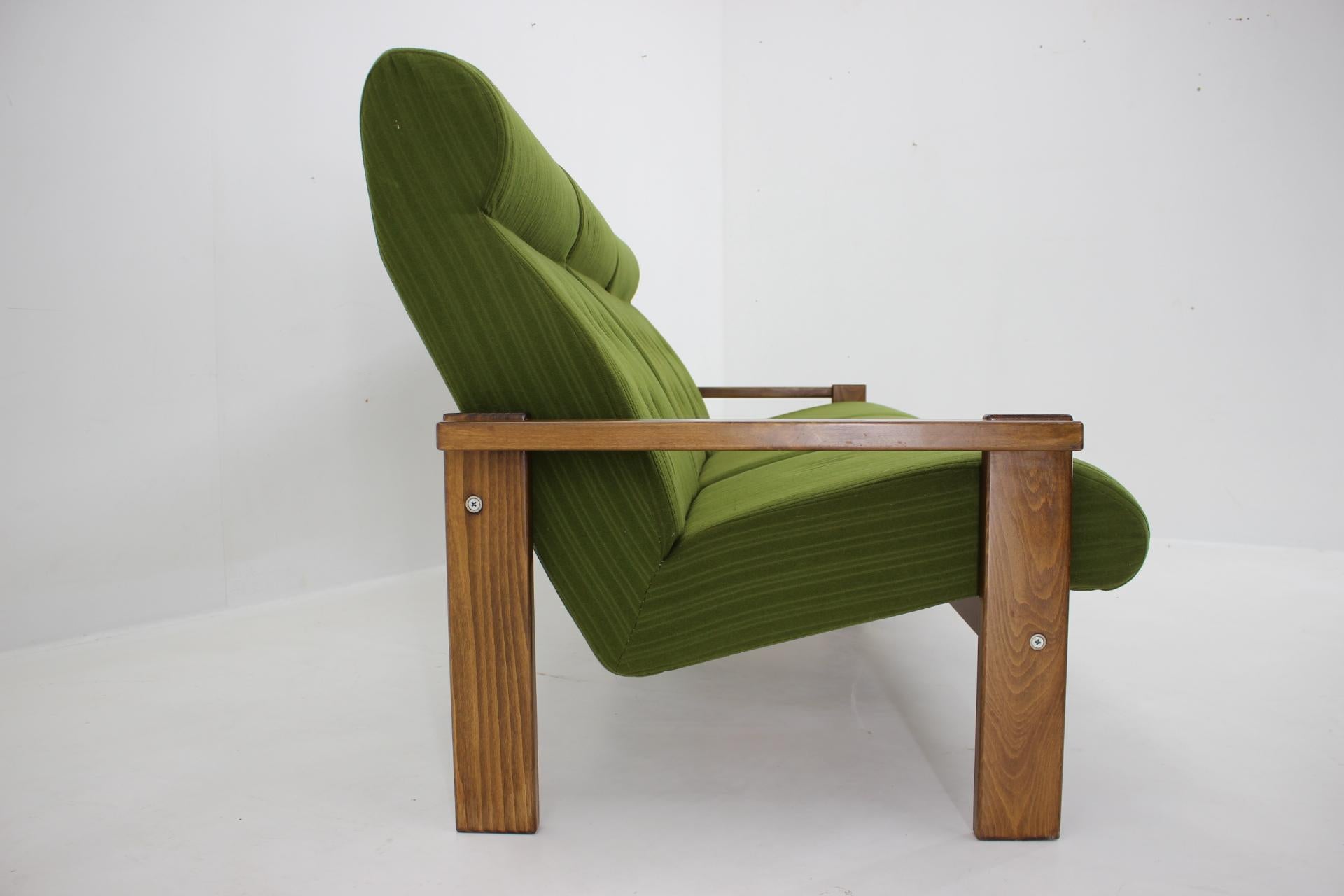Wood 1970s 3-Seater Beech Sofa, Czechoslovakia For Sale