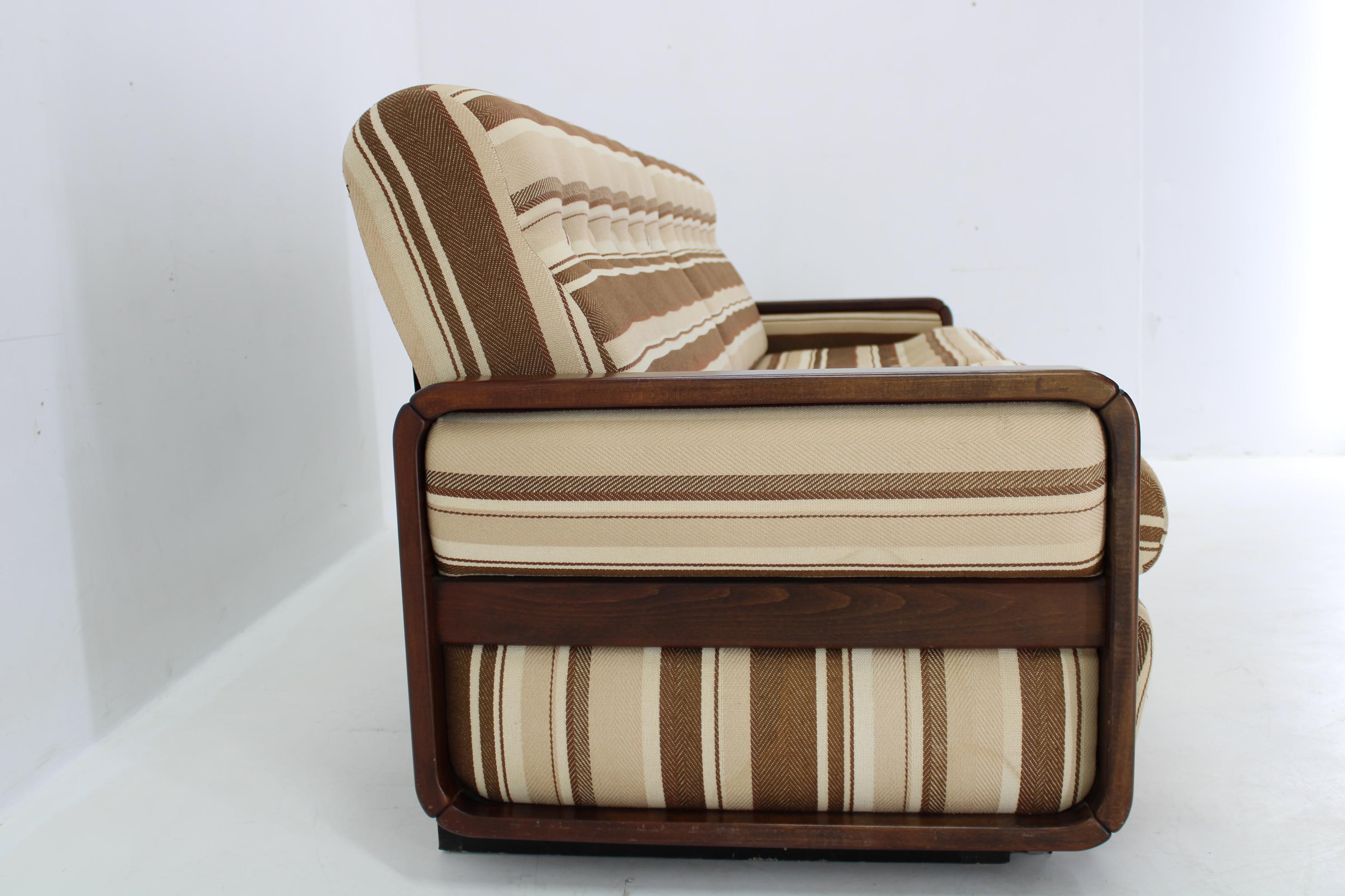 Mid-Century Modern Canapé pliant à 3 places par Joka, Autriche, années 1970 en vente